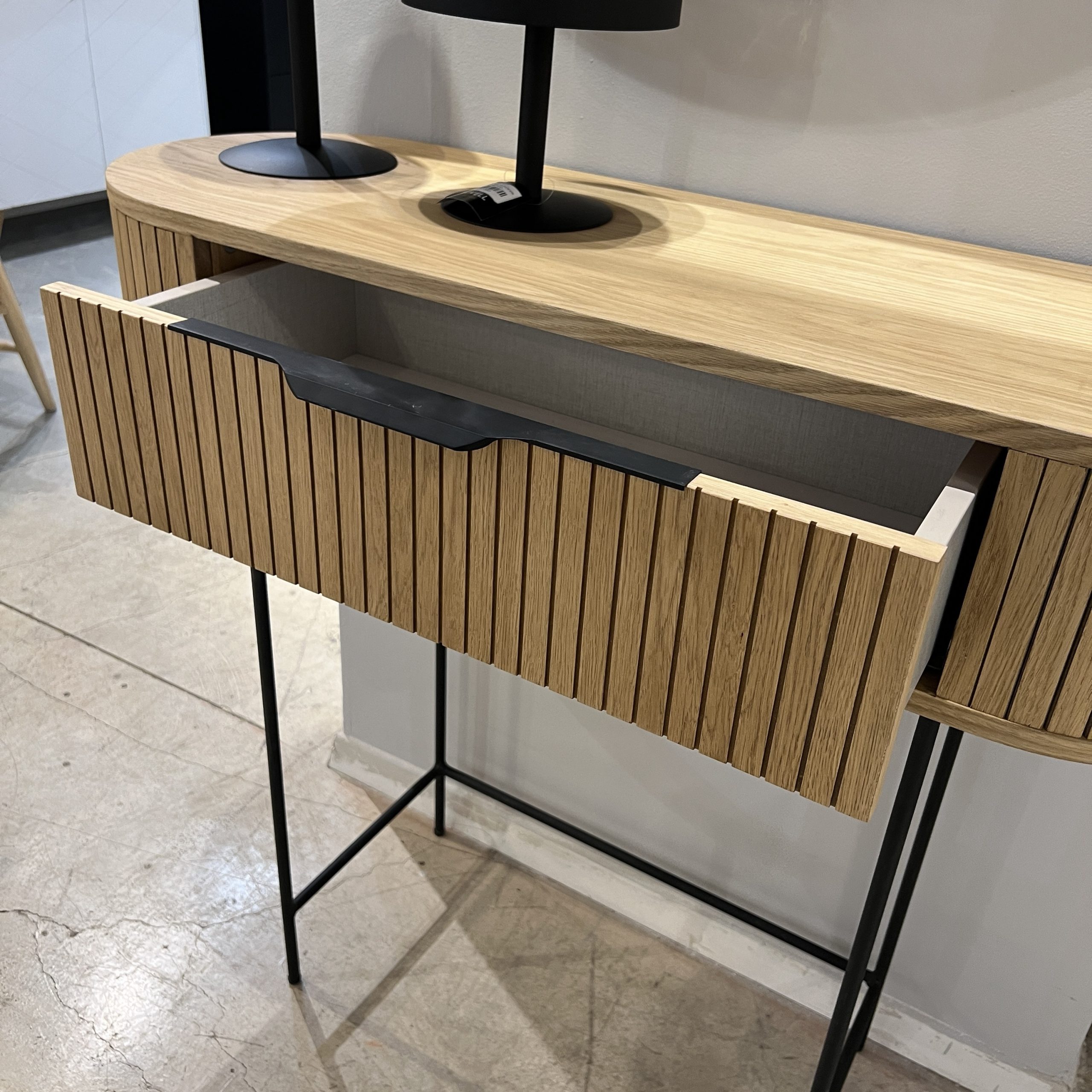 קונסולה פינות מעוגלות דגם דובאי קונסולה פינות מעוגלות דגם דובאי