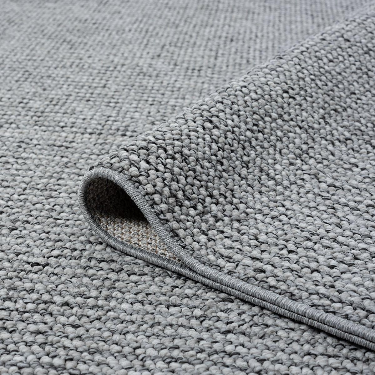 שטיח אפור שחור דגם קאי שטיח אפור שחור דגם קאי