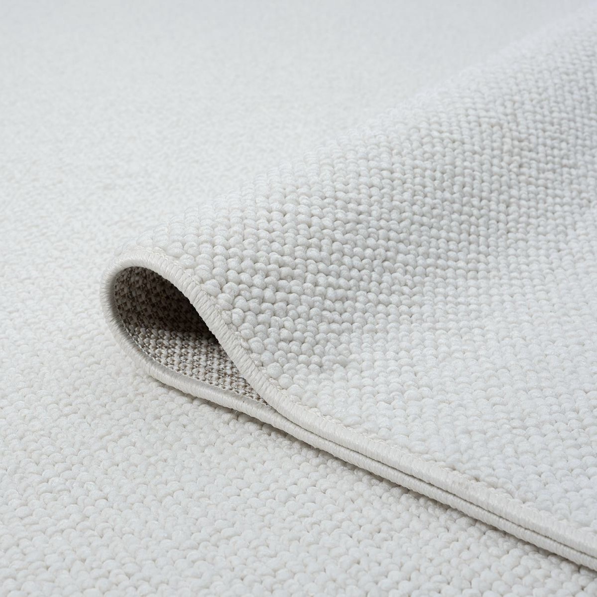 שטיח שמנת לבן דגם קאי שטיח שמנת לבן דגם קאי