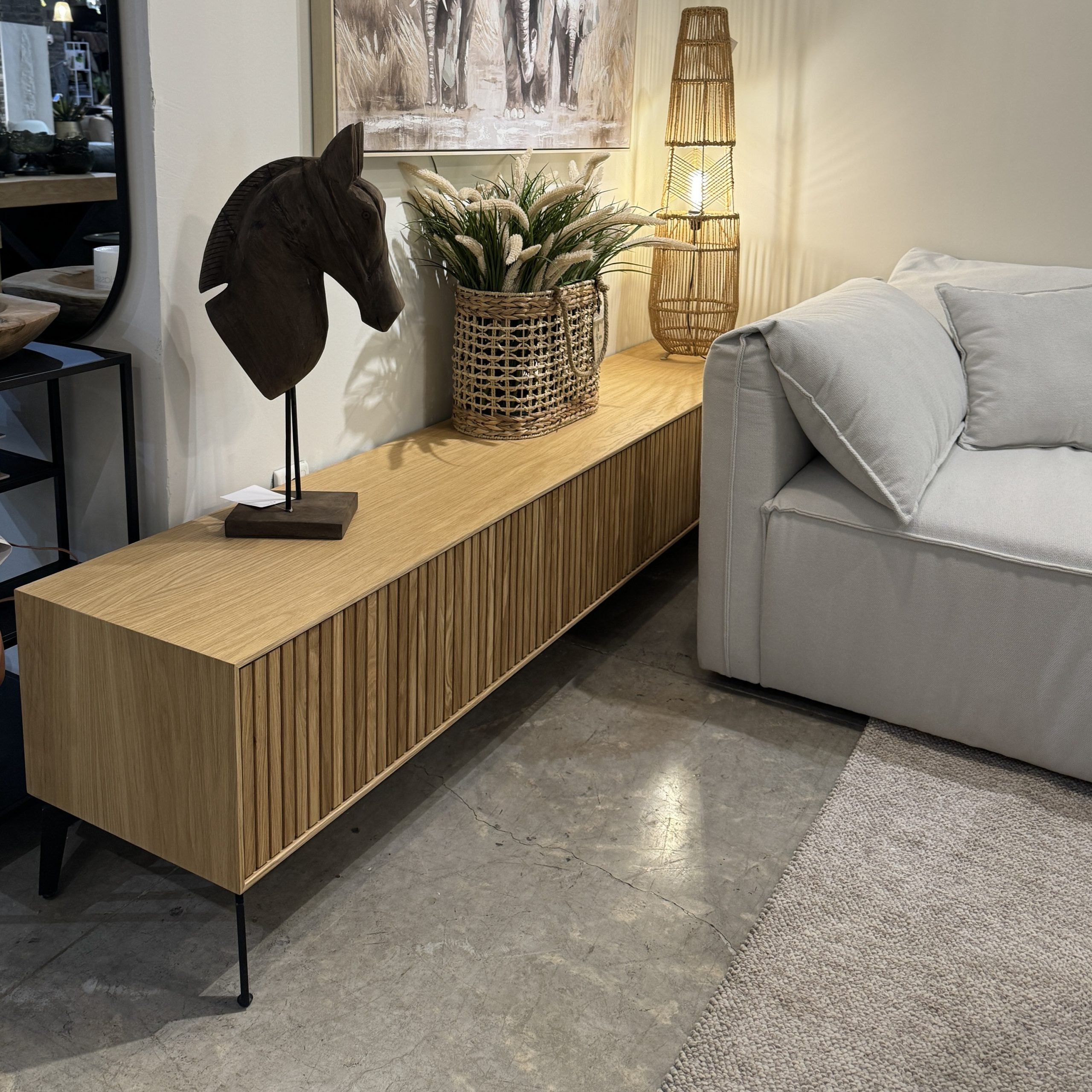 מזנון דגם זמבייה מזנון דגם זמבייה