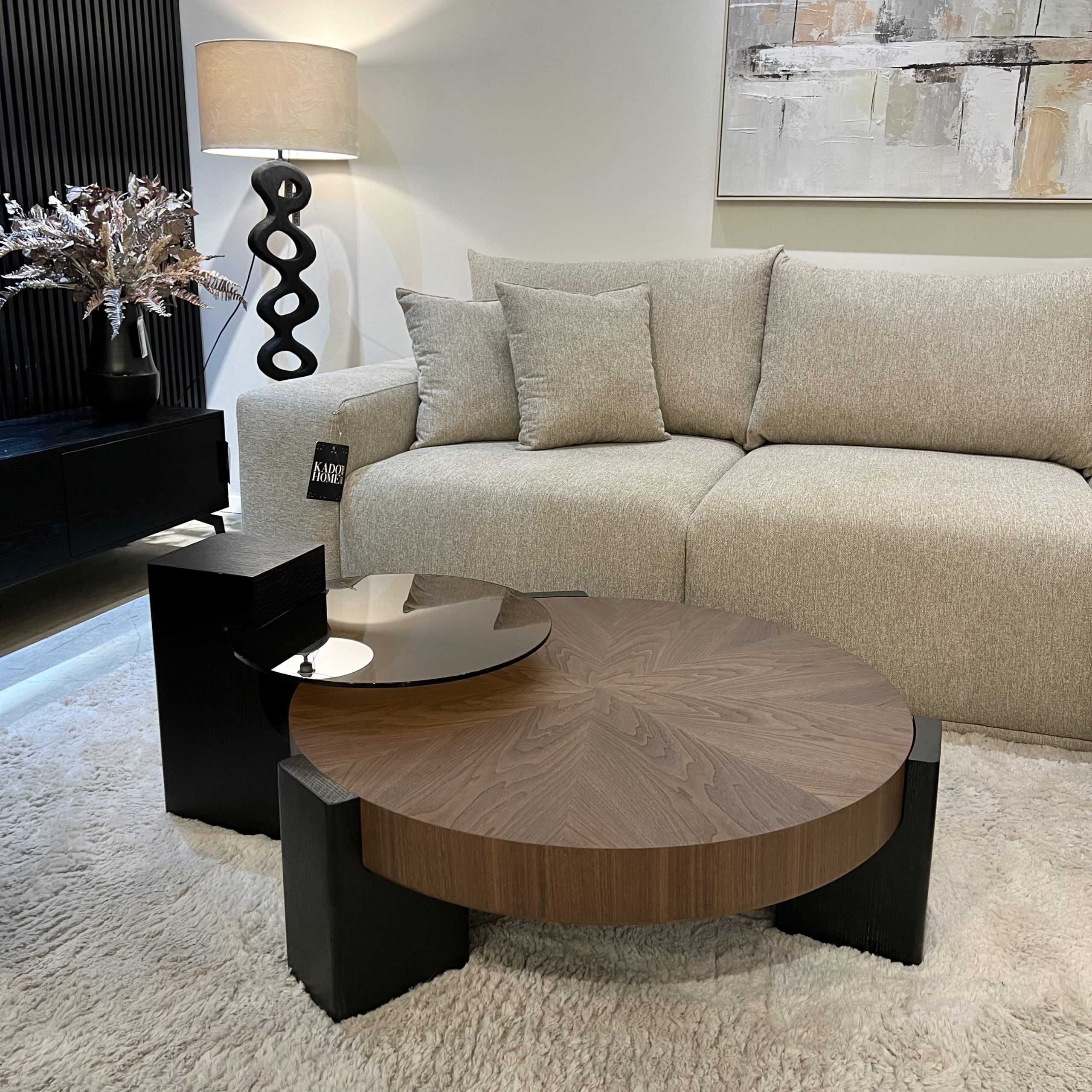 זוג שולחנות סלון עגולים אגוז אמריקאי רגליים שחור נשכן זכוכית דגם איימי זוג שולחנות סלון עגולים אגוז אמריקאי רגליים שחור נשכן זכוכית דגם איימי