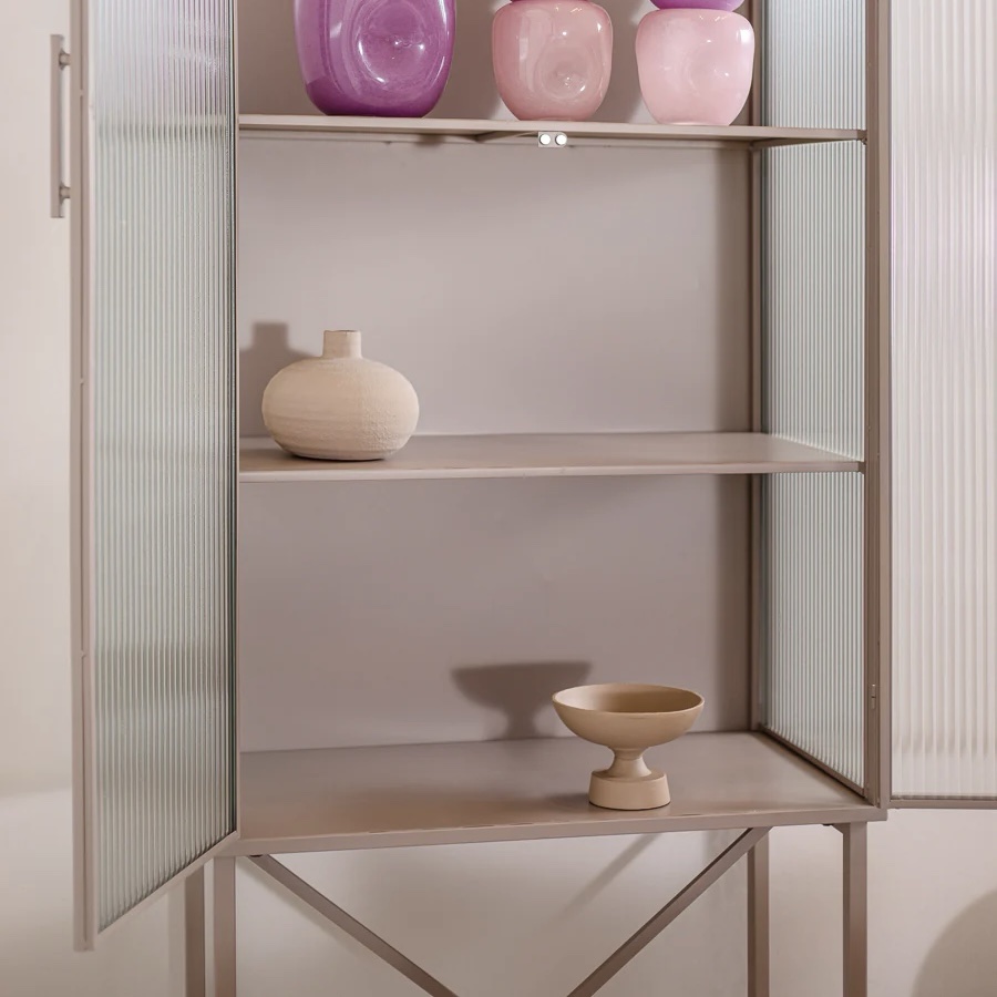 ויטרינה טיימלס מטאל קבינט קאשמיר ויטרינה טיימלס מטאל קבינט קאשמיר