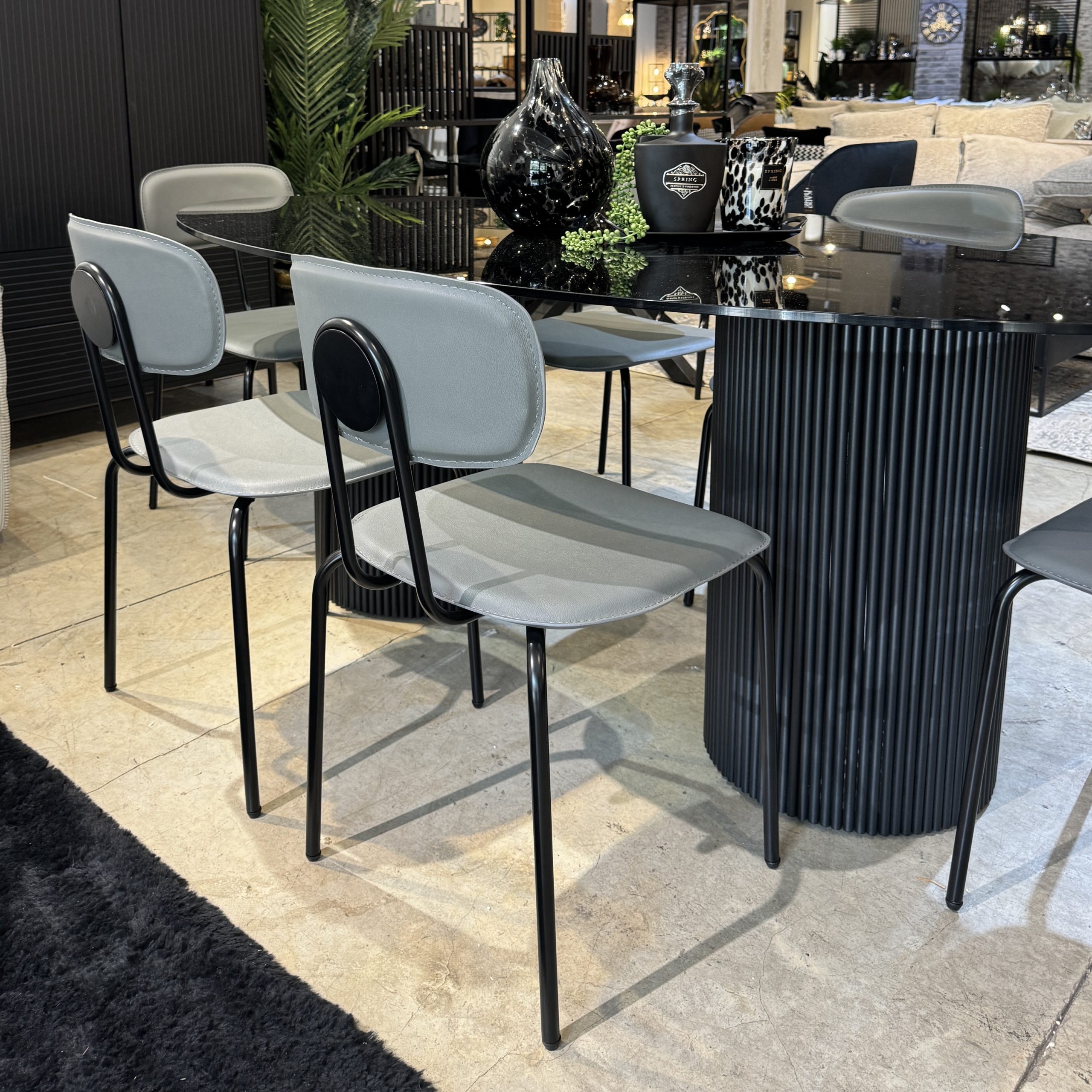 כיסא פינת אוכל מעוצב דמוי עור אפור דגם סטפני- sale כיסא פינת אוכל מעוצב דמוי עור אפור דגם סטפני- sale