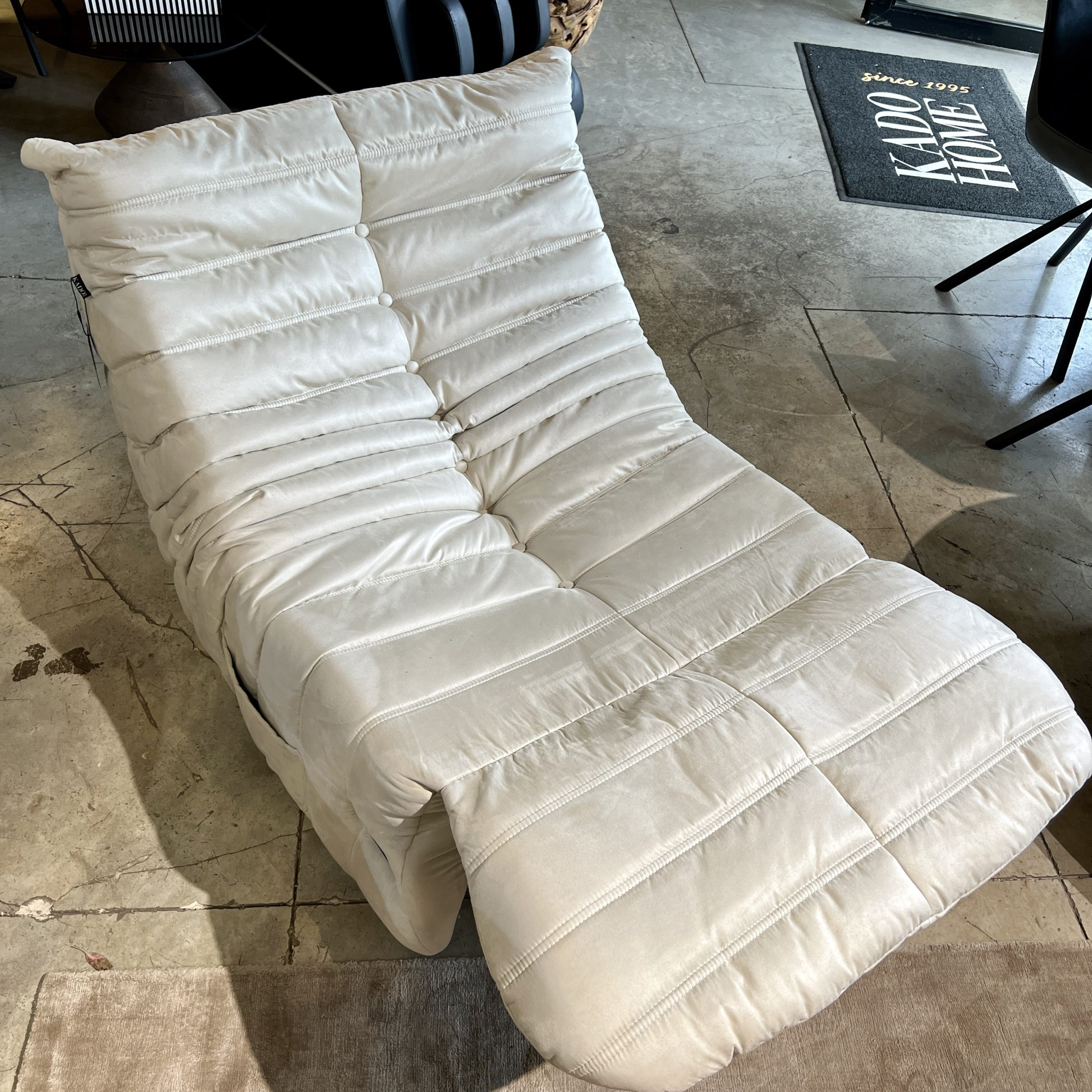 כורסא פילו נפתחת בז יבוא דגם קימי כורסא פילו נפתחת בז יבוא דגם קימי