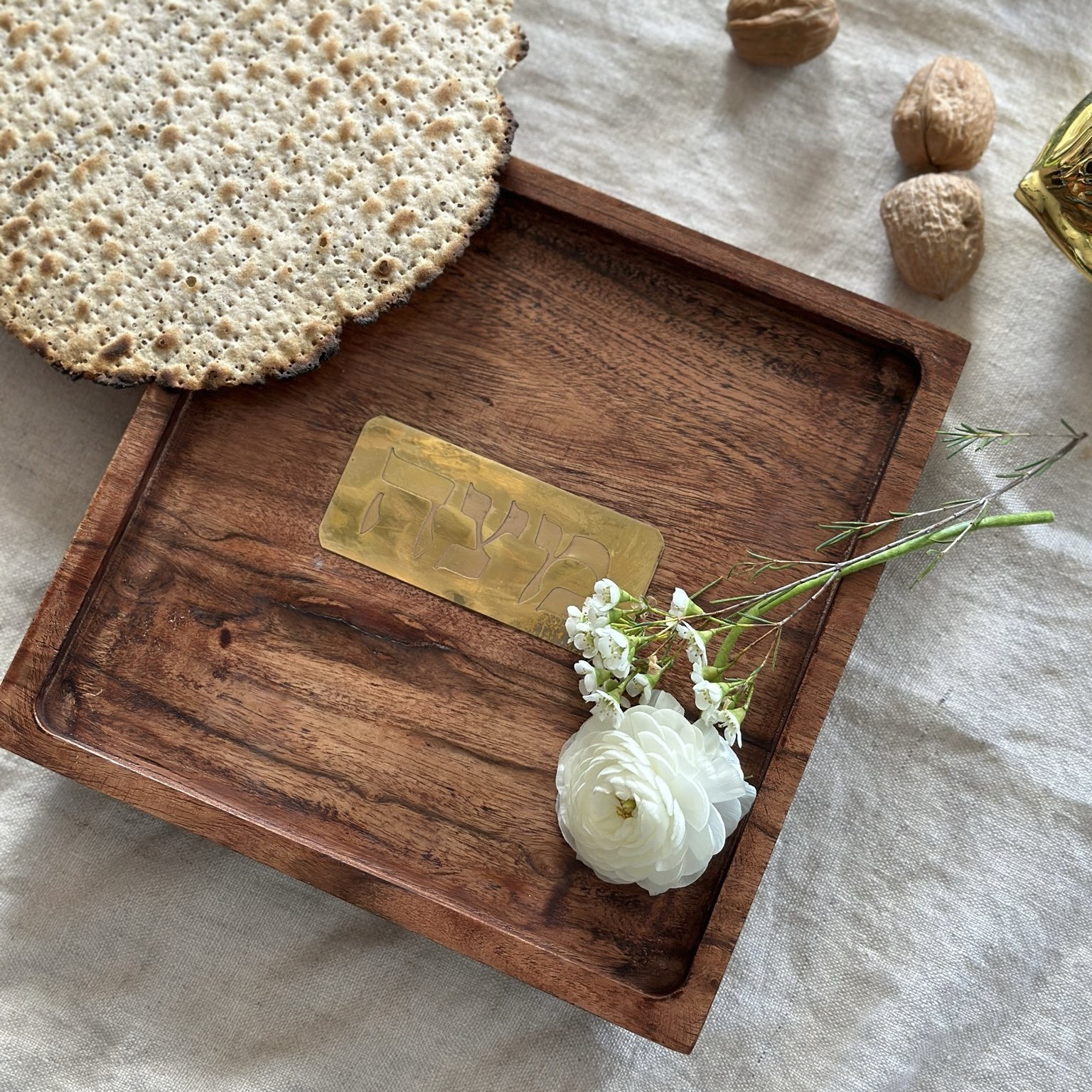 מגש מצה עץ מרובע מגש מצה עץ מרובע