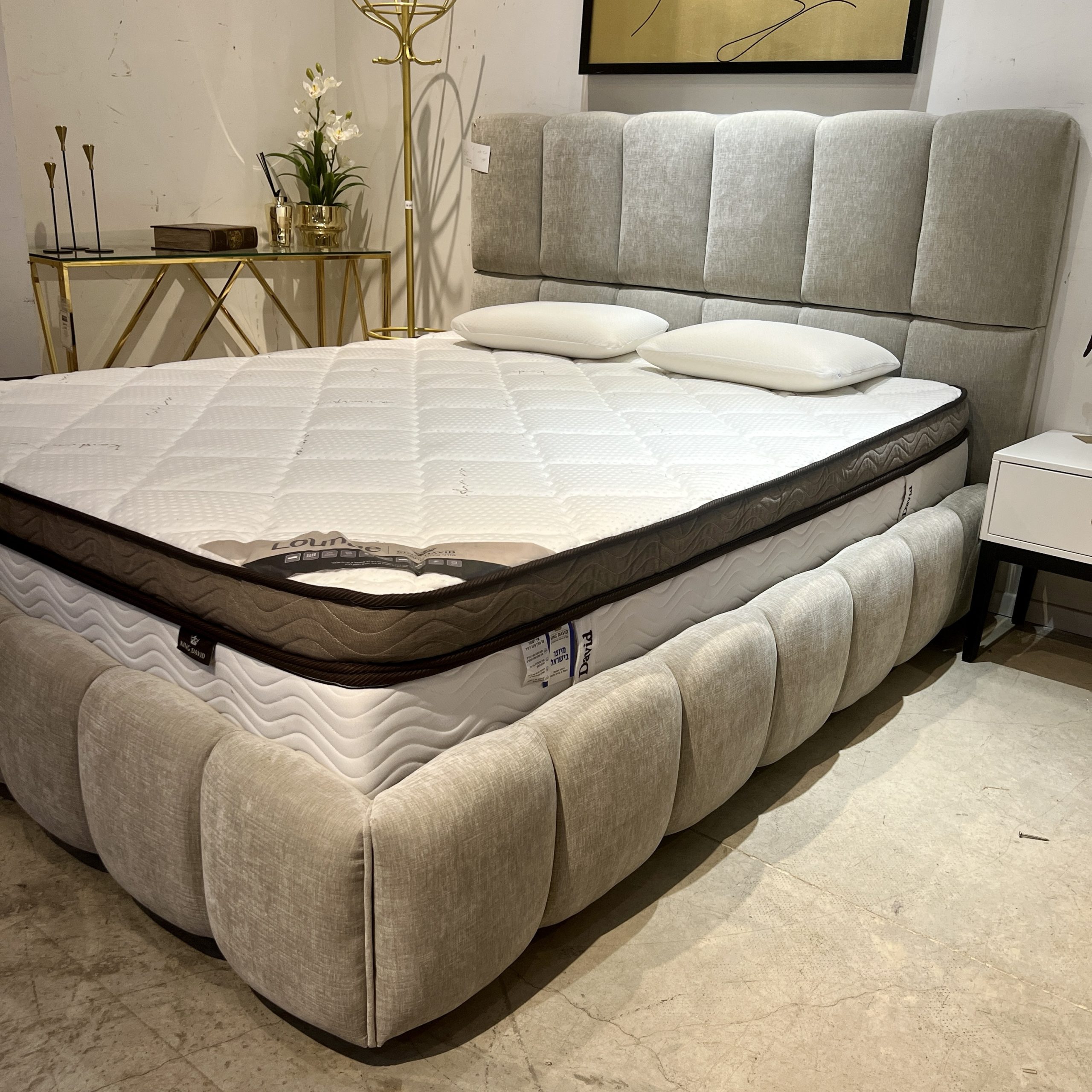מיטה זוגית דגם דיזין מיטה זוגית דגם דיזין