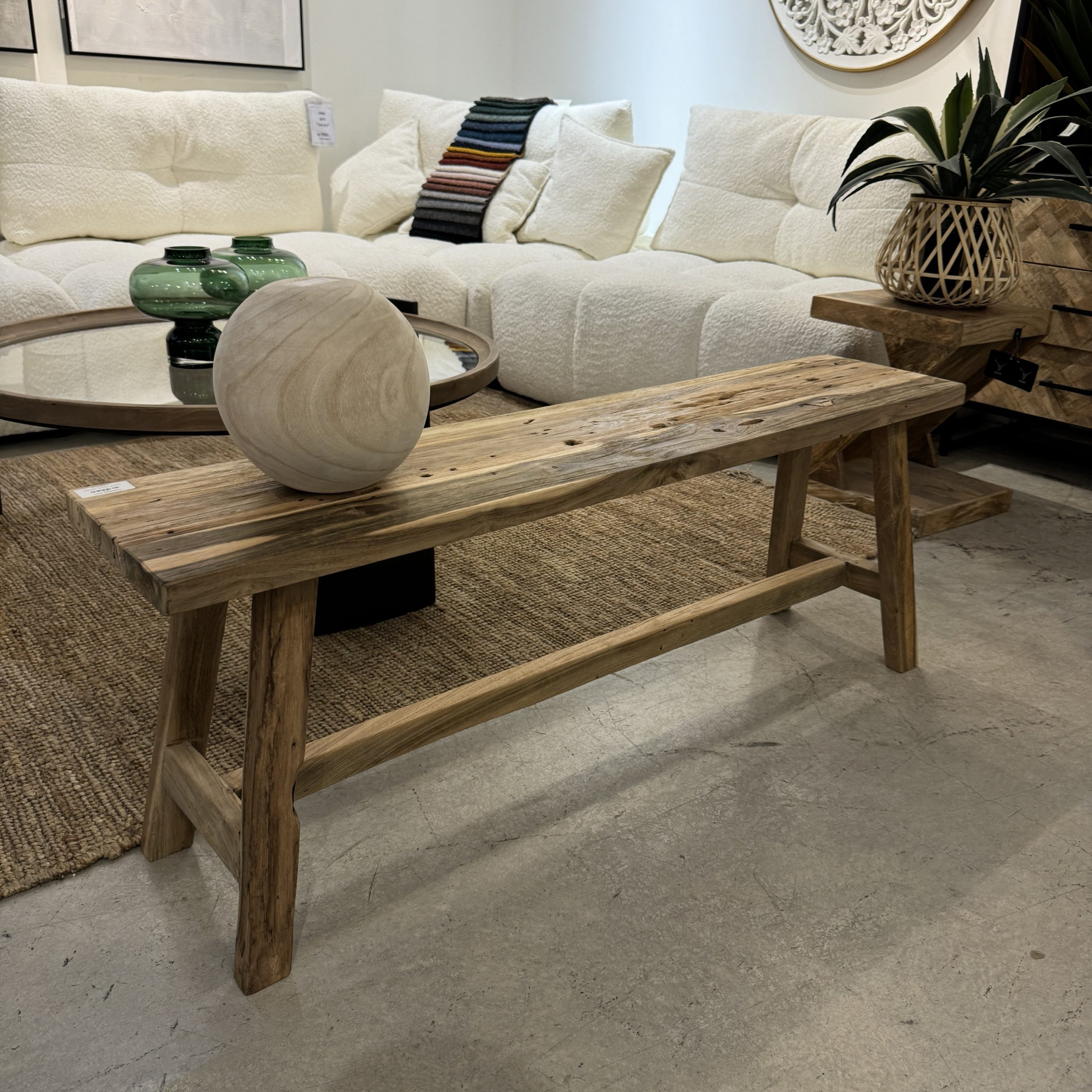 ספסל עץ דגם חרוב ספסל עץ דגם חרוב