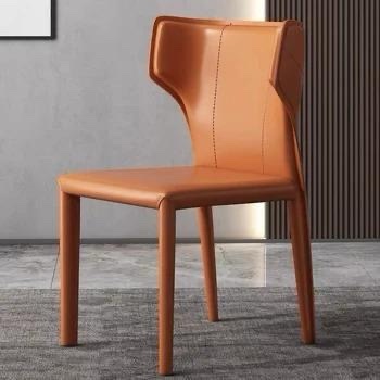 כיסא מעוצב יוקרתי דמוי עור חום דגם מרציאנו כיסא מעוצב יוקרתי דמוי עור חום דגם מרציאנו