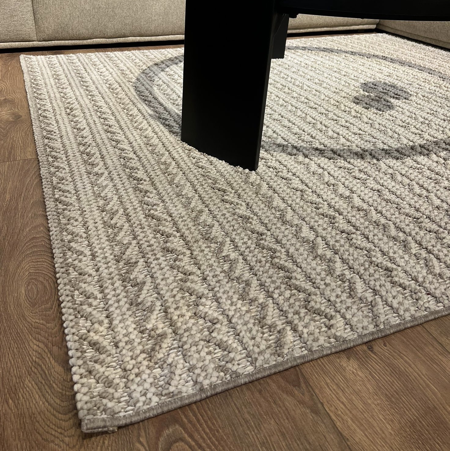 שטיח קליפורניה אפור לבן צמה שטוחה שטיח קליפורניה אפור לבן צמה שטוחה