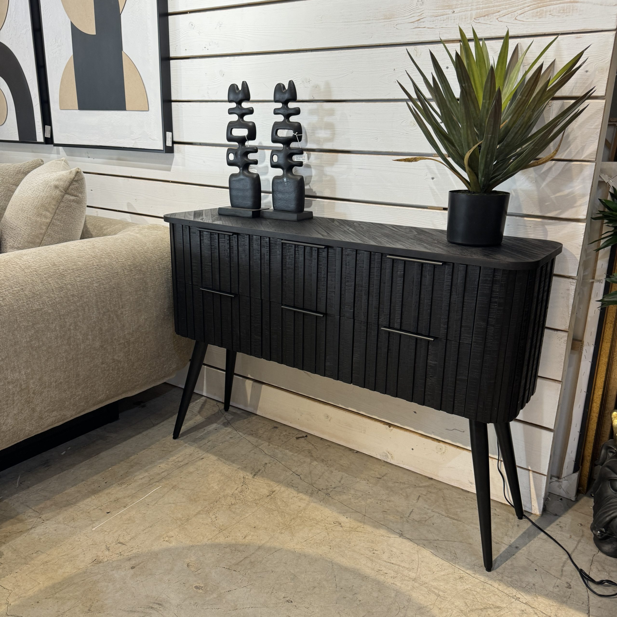 קונסולה 6 מגירות פישבונד שחור דגם רוני קונסולה 6 מגירות פישבונד שחור דגם רוני