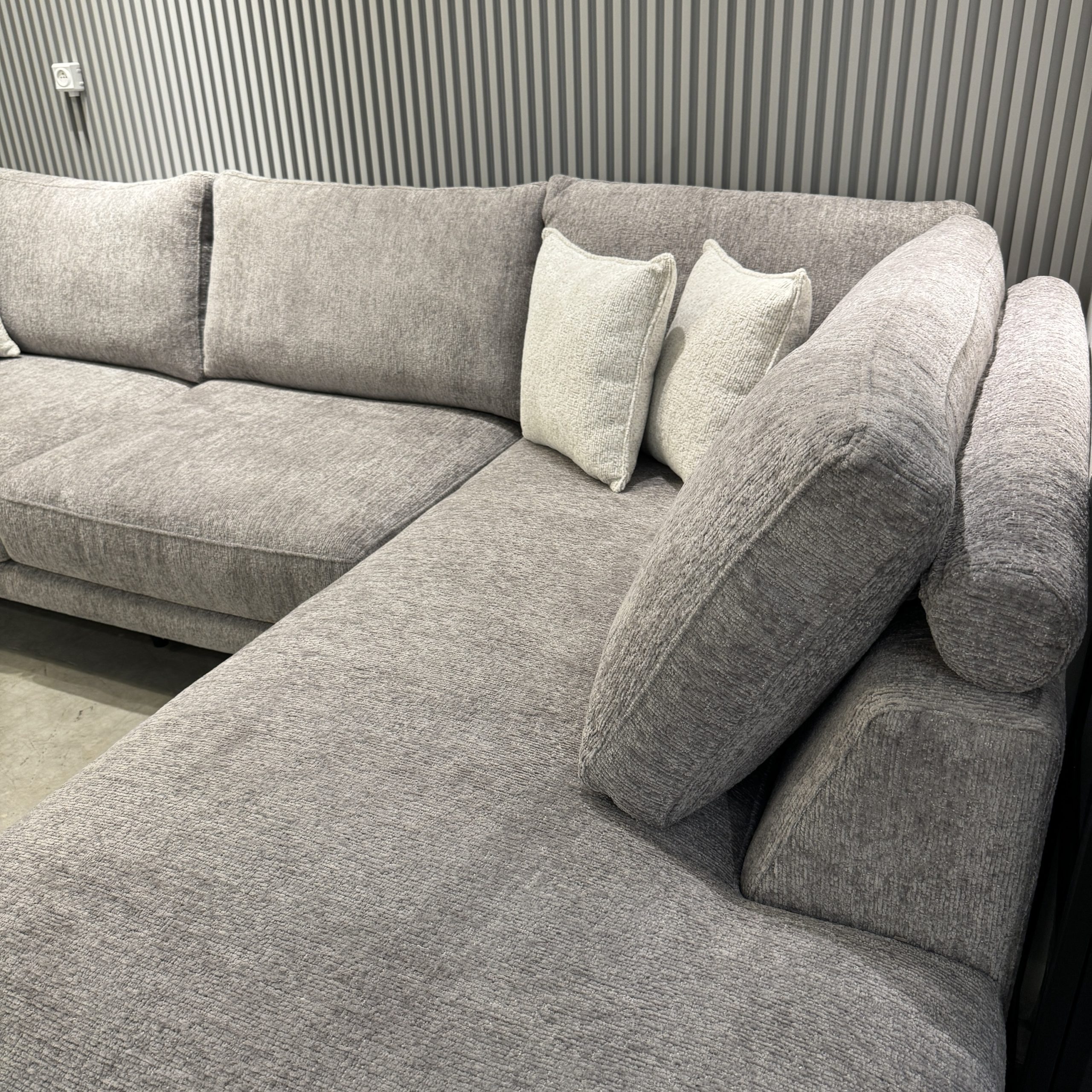 ספה פינתית קלאסית דגם סולידו ספה פינתית קלאסית דגם סולידו