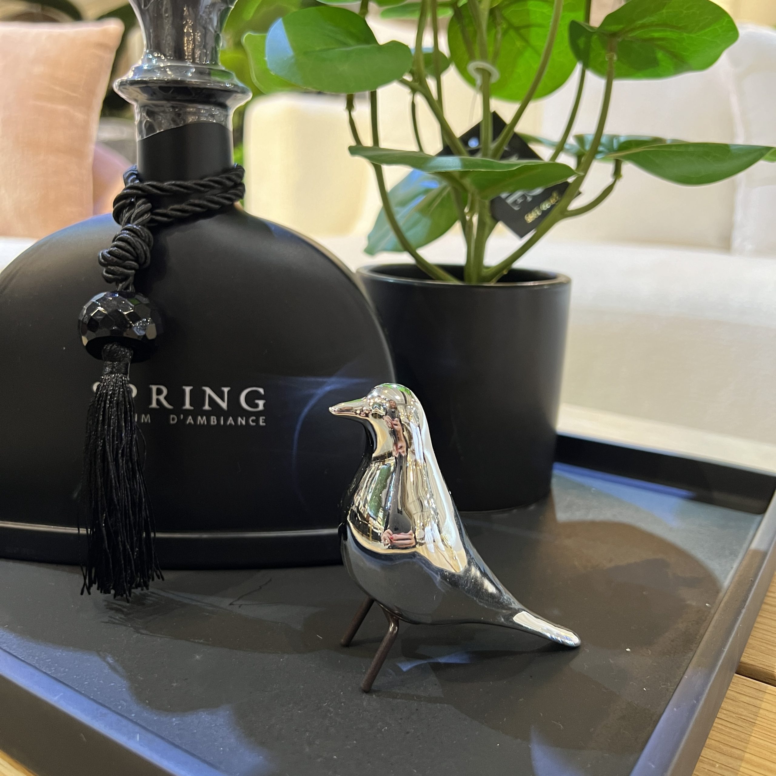 פסל ציפור יושבת מיני זהב / ניקל פסל ציפור יושבת מיני זהב / ניקל