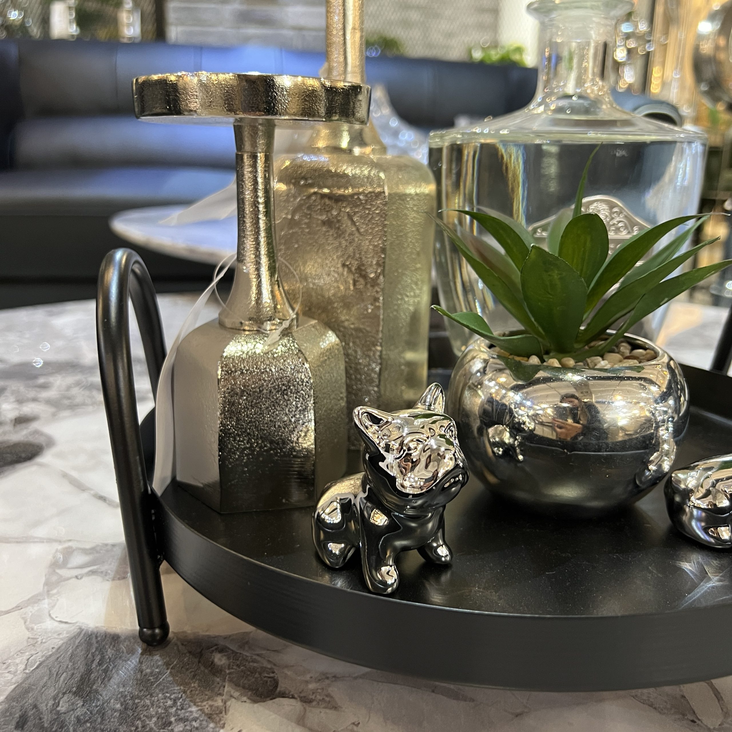 פסל כלב מיני בולדוג זהב / ניקל פסל כלב מיני בולדוג זהב / ניקל