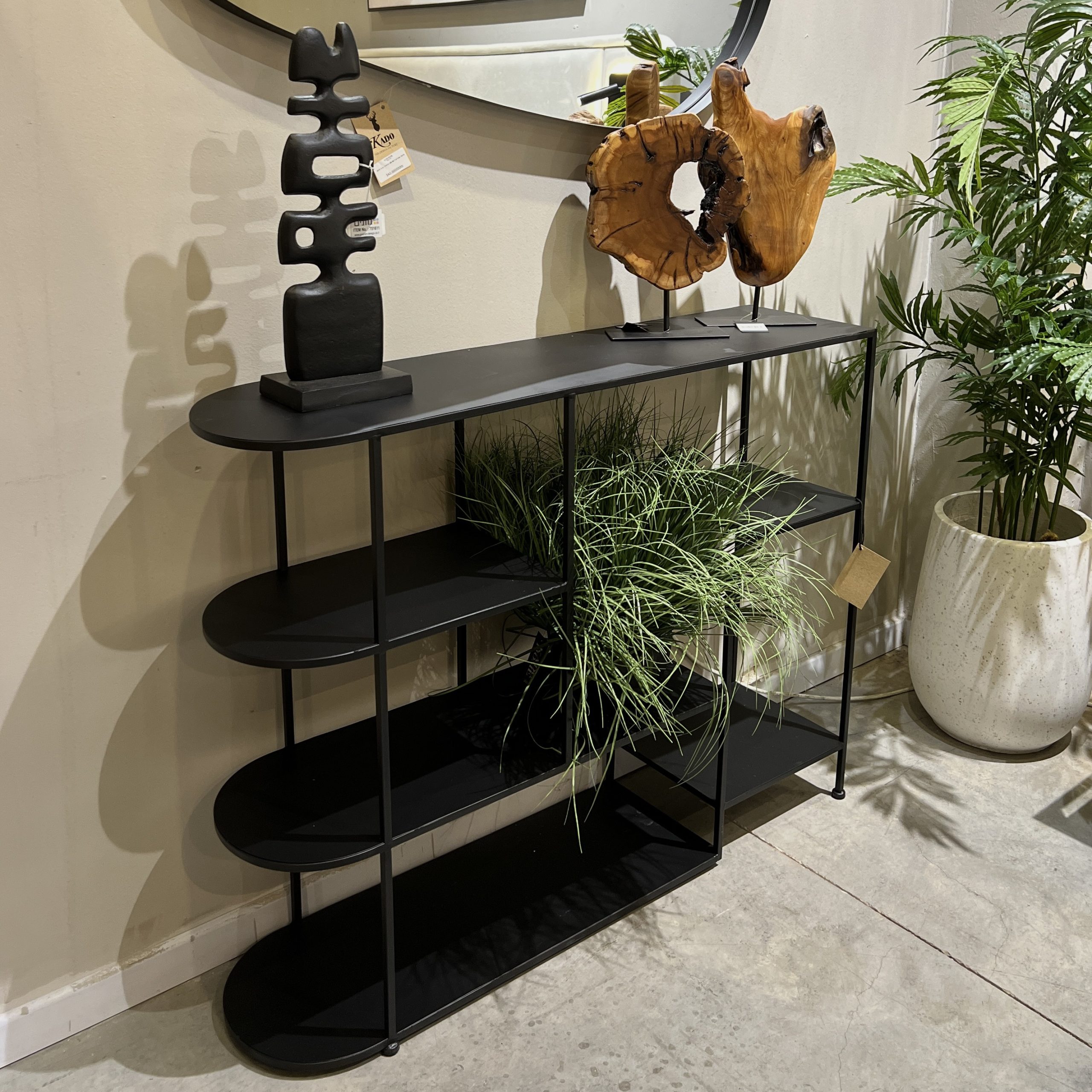 קונסולה מתכת שחורה קונסולה מתכת שחורה