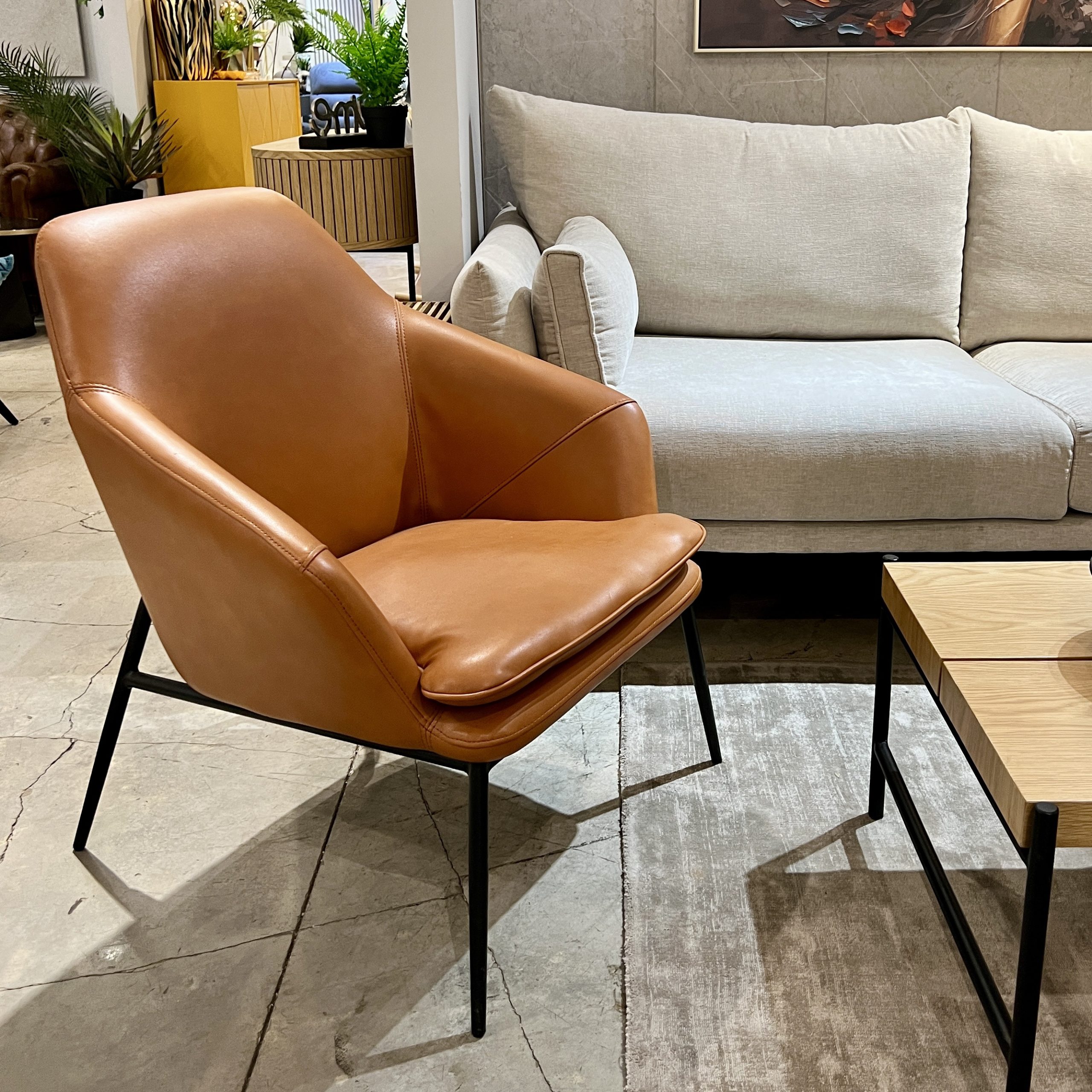 כורסא יוקרתית דמוי עור חום דגם רובי כורסא יוקרתית דמוי עור חום דגם רובי