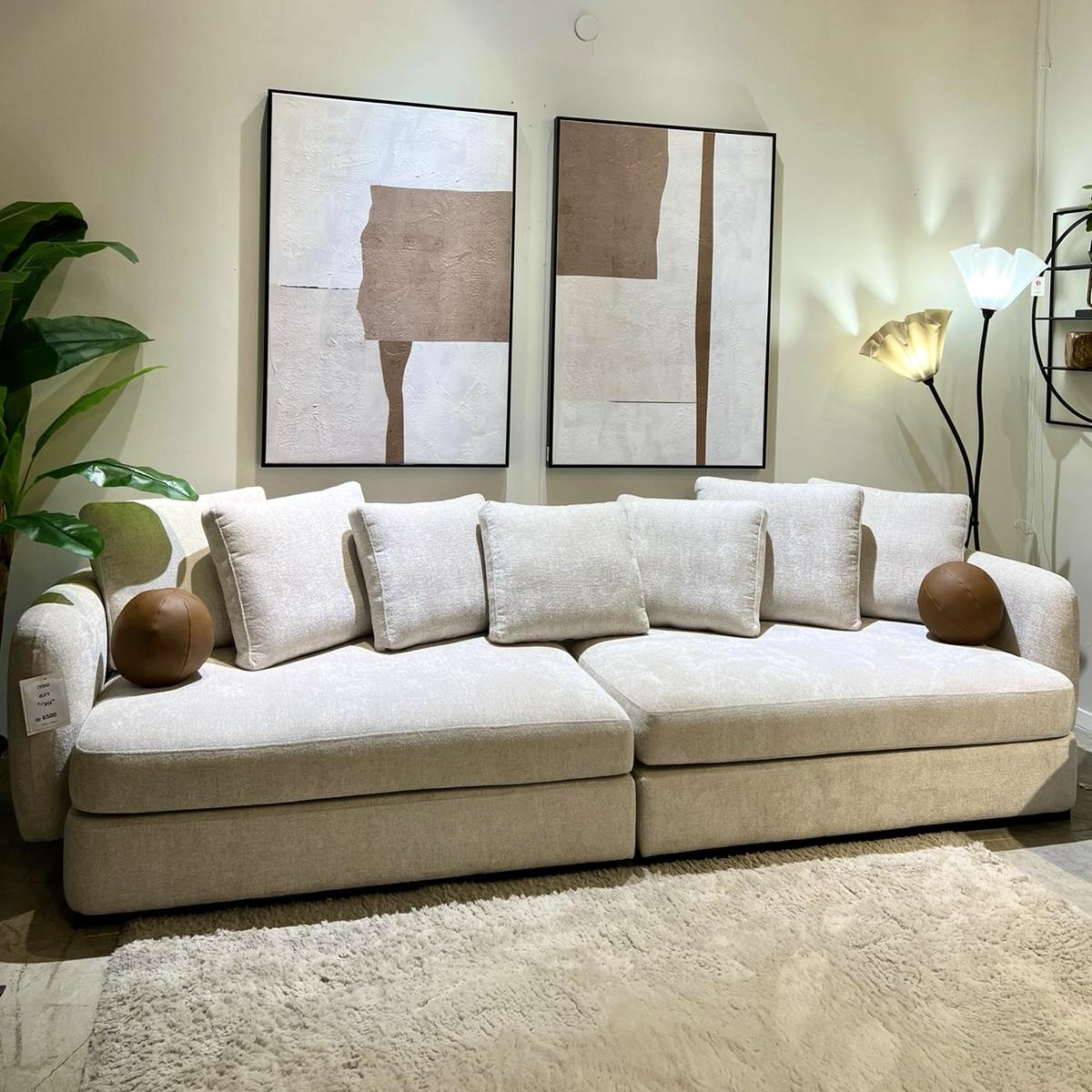 ספה מעוצבת דגם גוצ׳ה ספה מעוצבת דגם גוצ׳ה