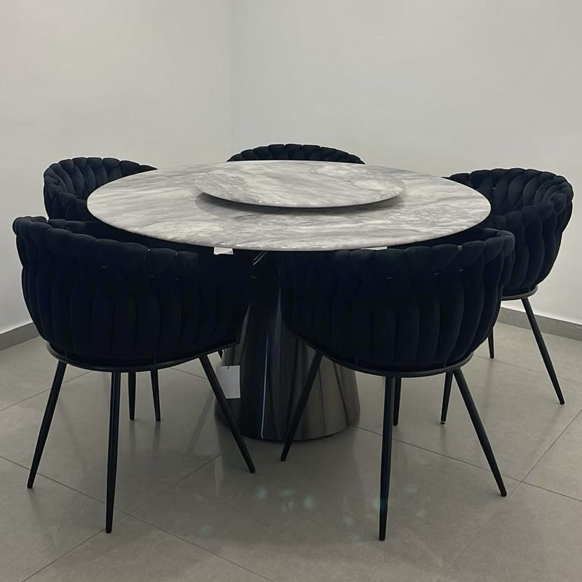 שולחן אוכל עגול מרבל אפור רגל שחור מוברש דגם קימי שולחן אוכל עגול מרבל אפור רגל שחור מוברש דגם קימי