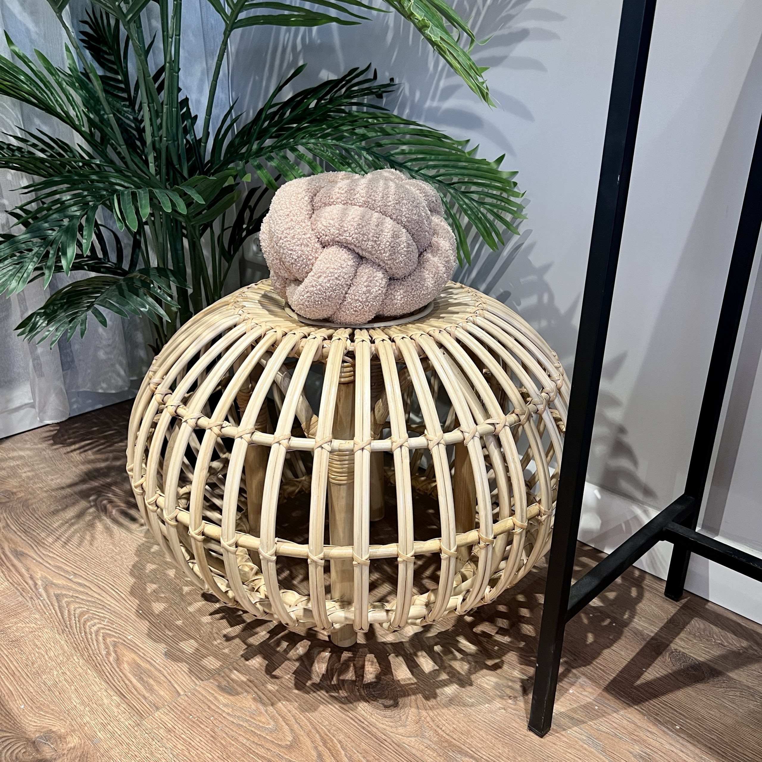 הדום ראטן שנהב דגם בונטיים הדום ראטן שנהב דגם בונטיים