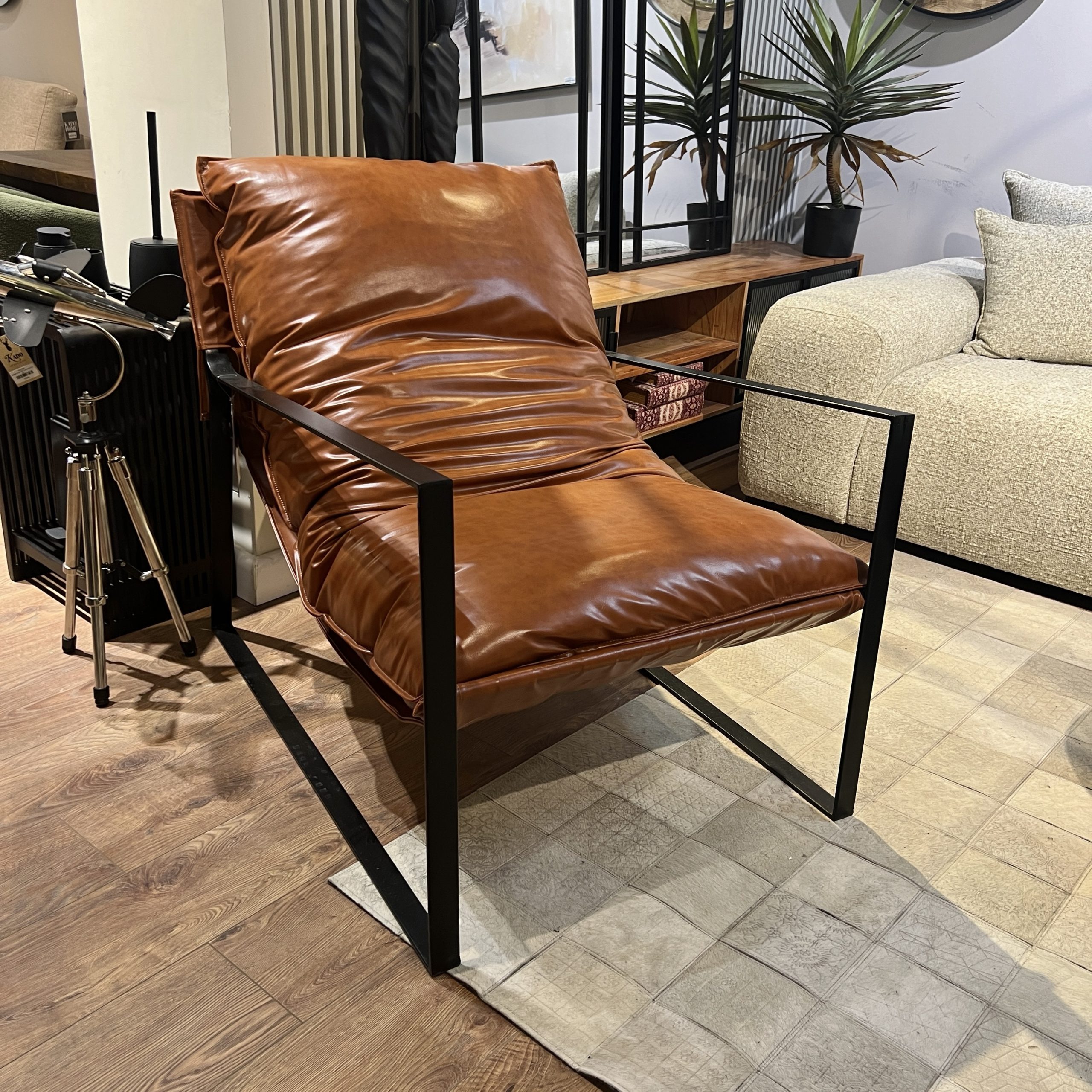 כורסא מעוצבת דגם לואיז כורסא מעוצבת דגם לואיז