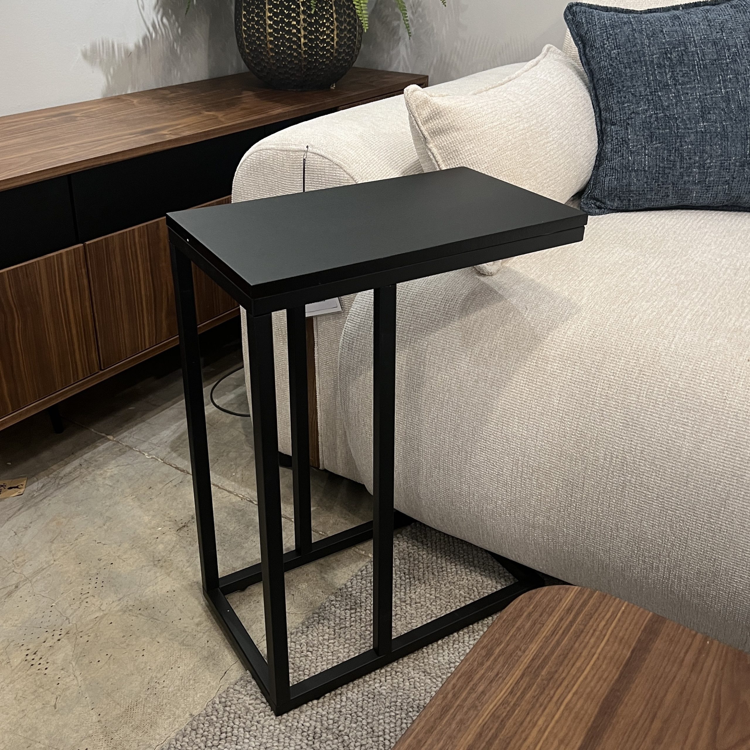 נשכן מלבני שחור טקסטורה דגם מוס נשכן מלבני שחור טקסטורה דגם מוס