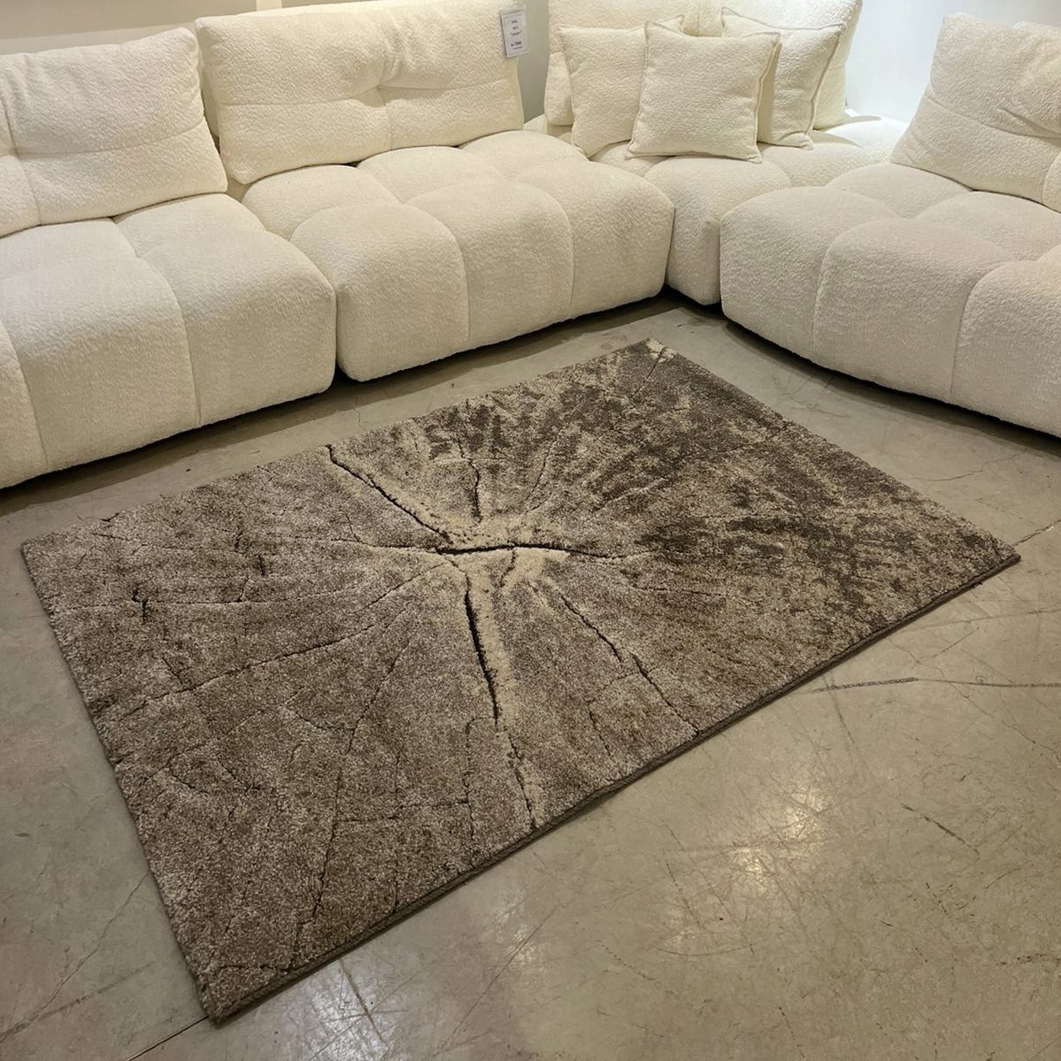 שטיח מודרני חום דגם מיאמי שטיח מודרני חום דגם מיאמי