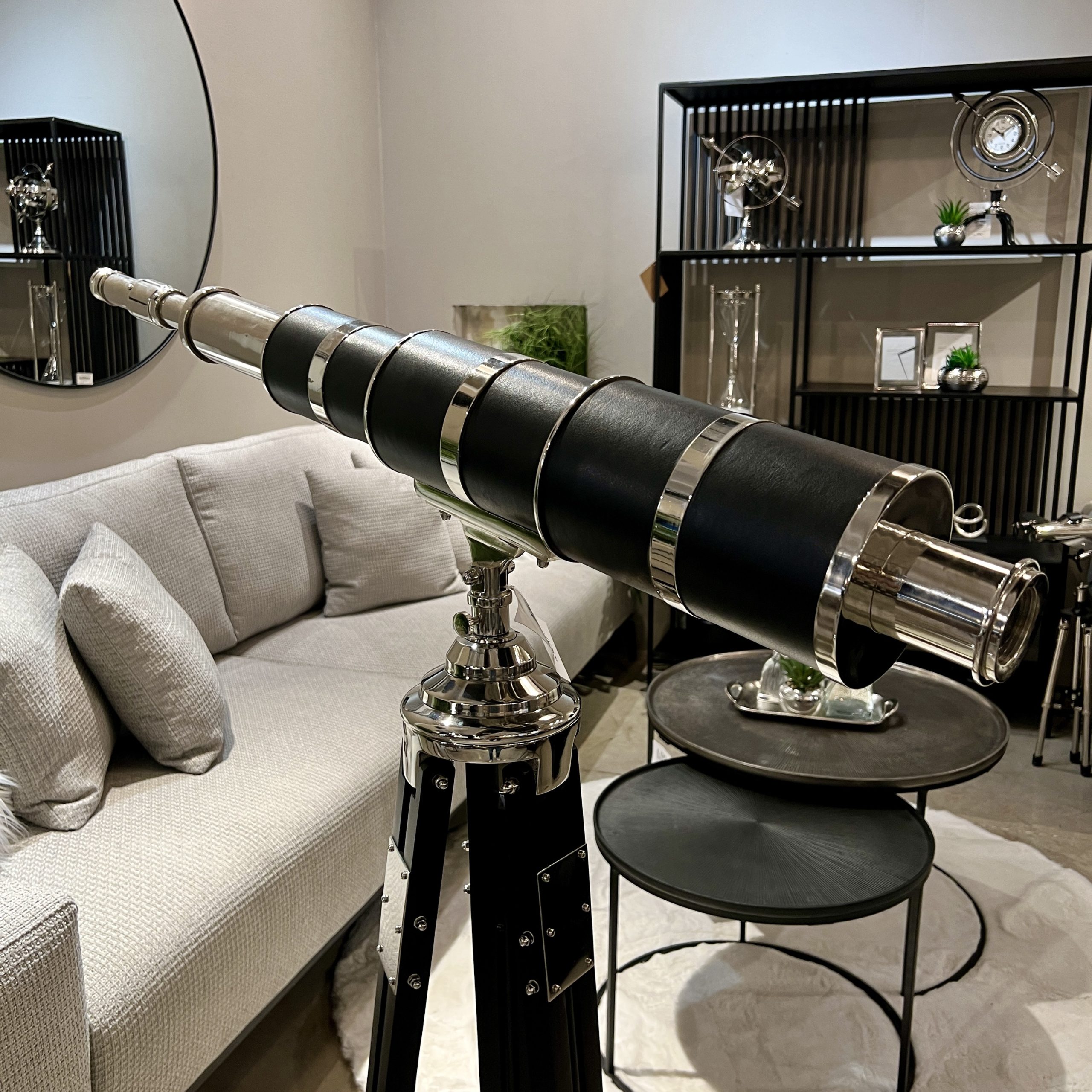 סטנד טלסקופ ענק רצפתי שחור ניקל דגם מטריקס