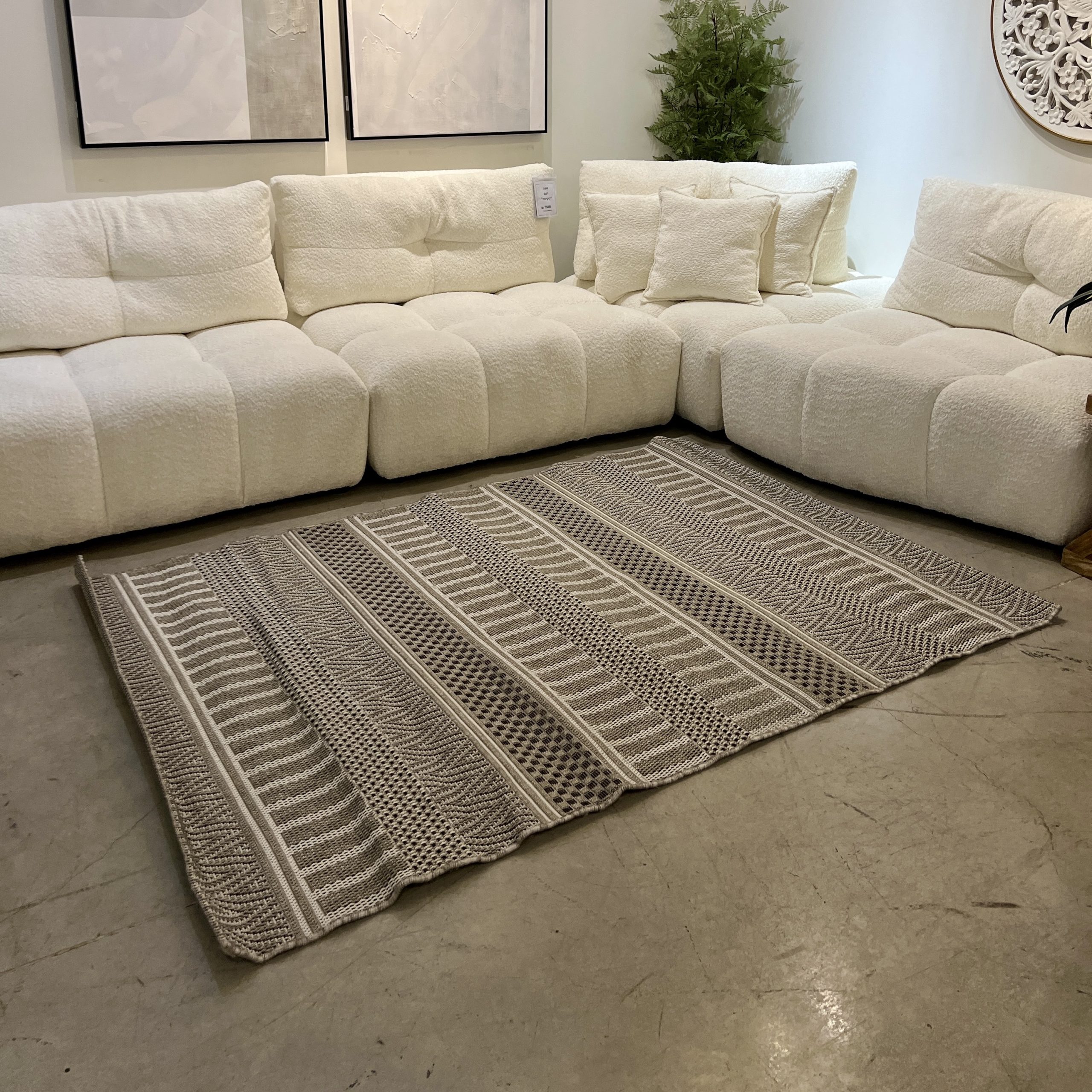 שטיח קש קלוע גאומטרי דגם דלהי שטיח קש קלוע גאומטרי דגם דלהי