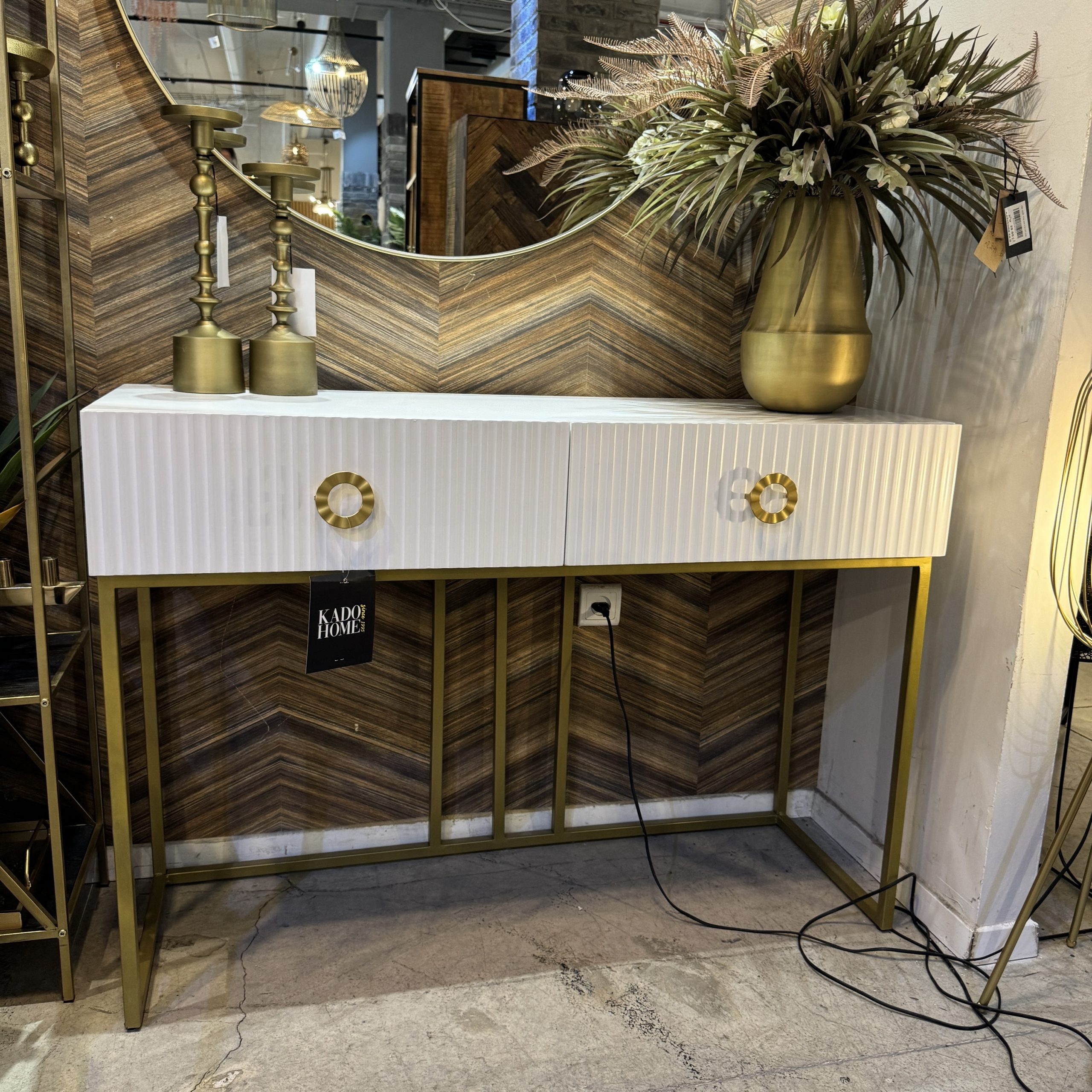 קונסולה מעוצבת דגם גפן קונסולה מעוצבת דגם גפן