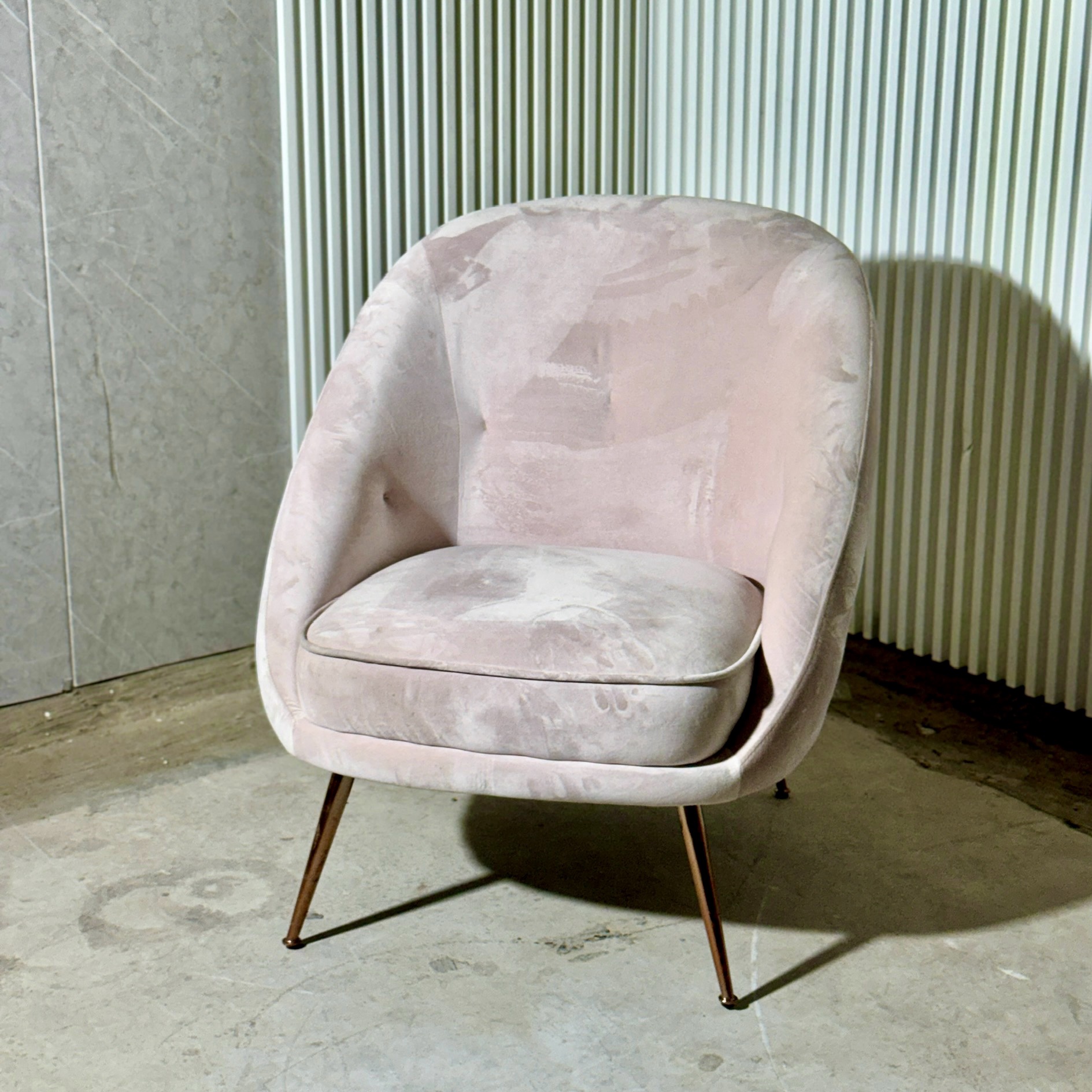 כורסא דגם מיה קטיפה ניוד