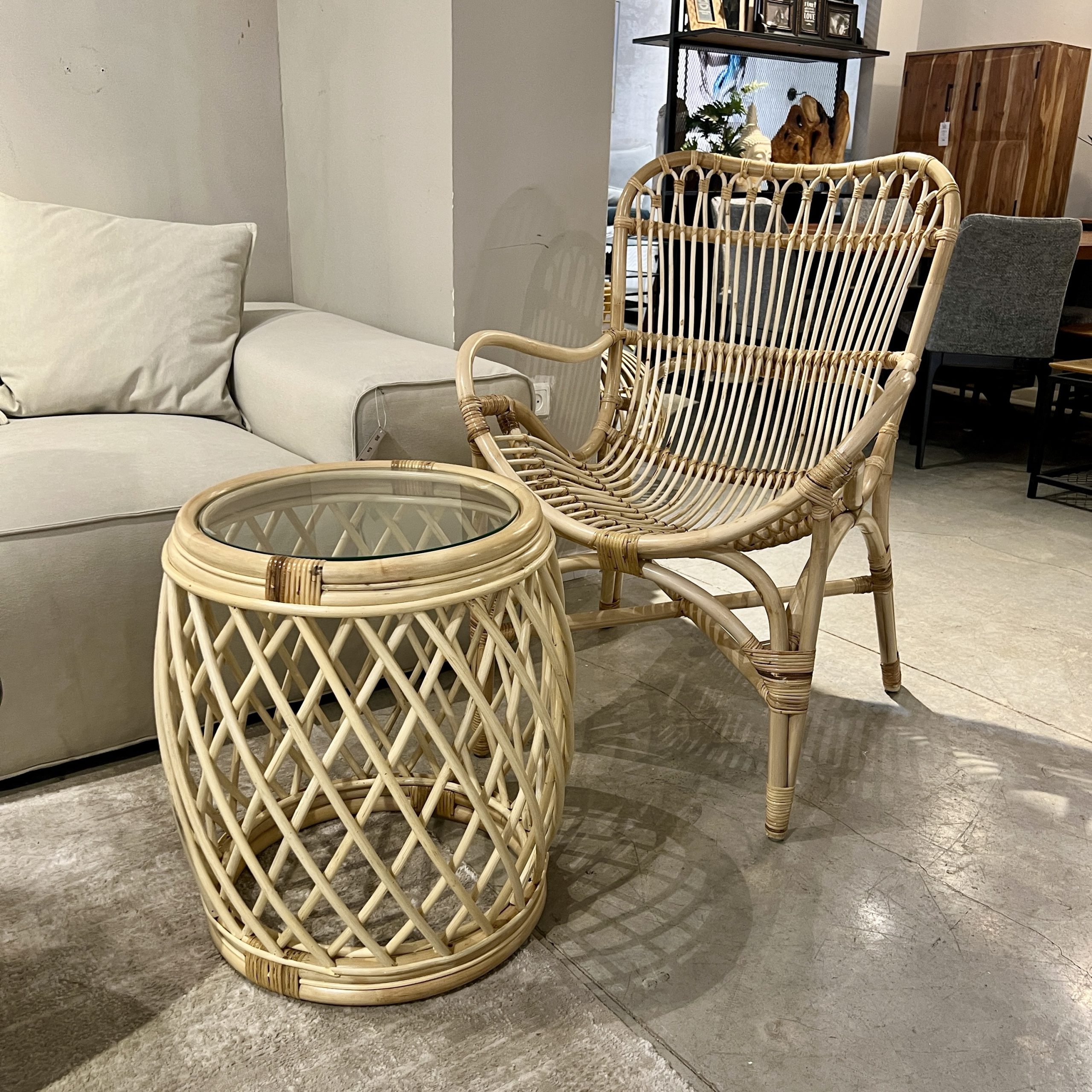 שולחן צד ראטן בוהו מלדיביים דגם בונטיים שולחן צד ראטן בוהו מלדיביים דגם בונטיים