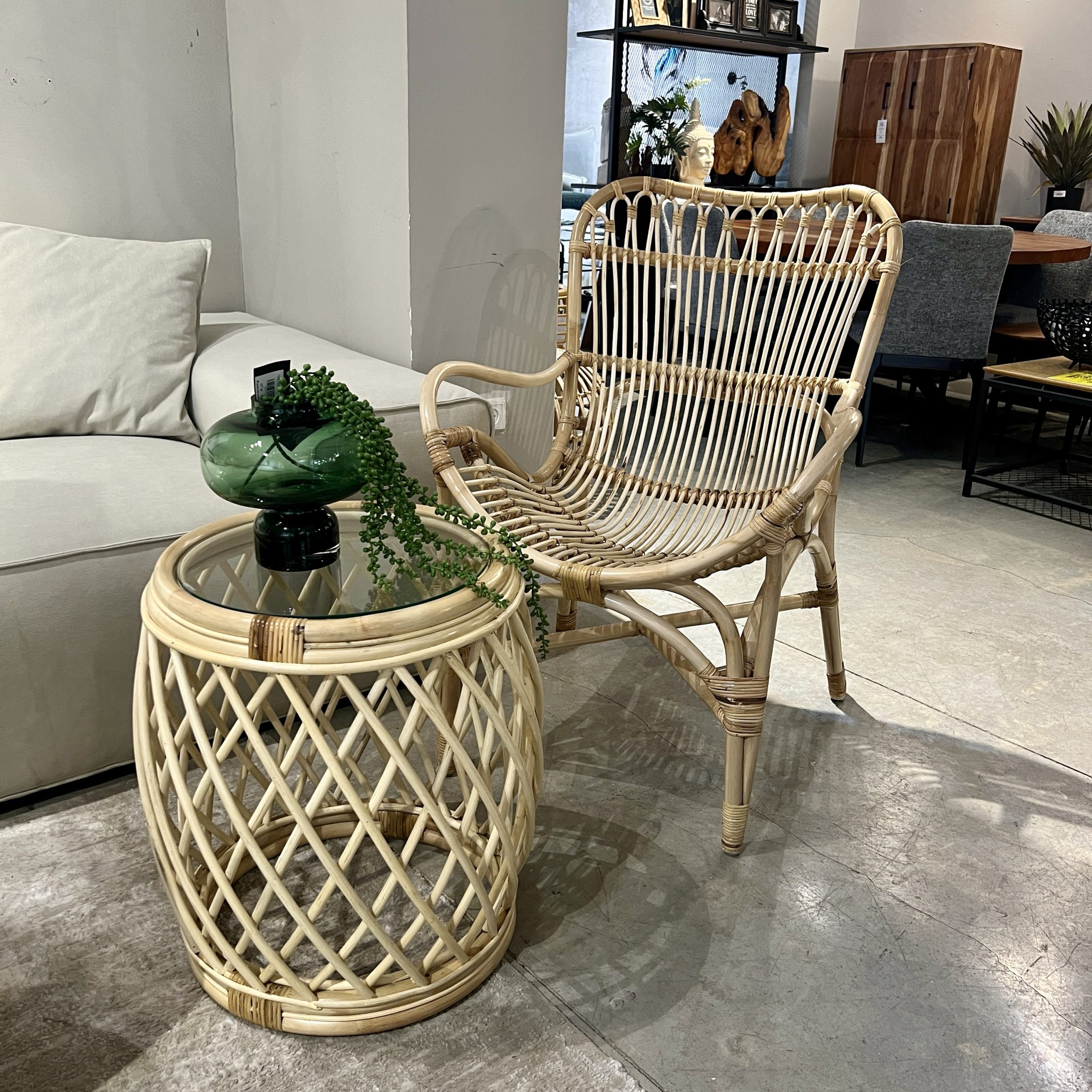 שולחן צד ראטן בוהו מלדיביים דגם בונטיים שולחן צד ראטן בוהו מלדיביים דגם בונטיים