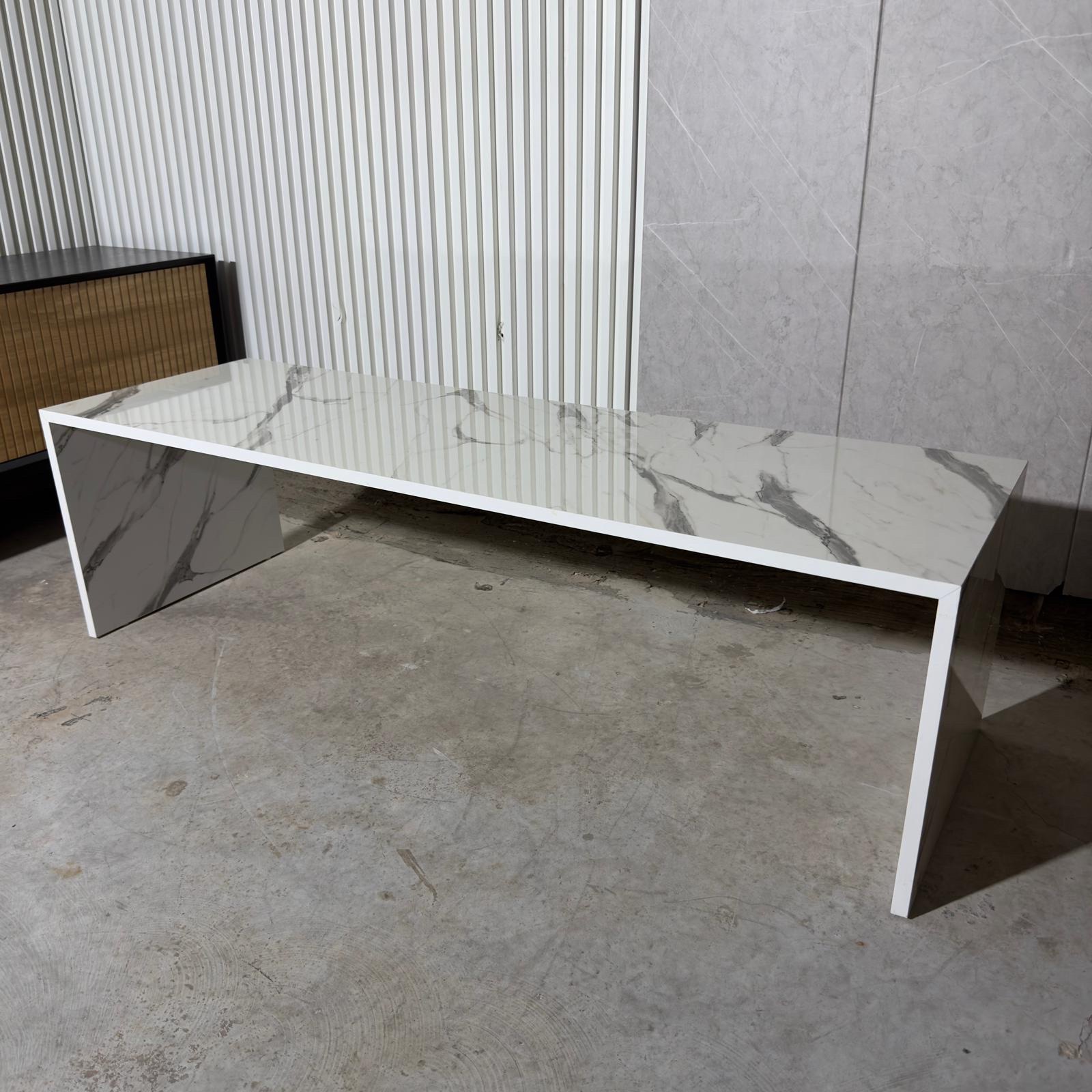 שולחן סלון לבן נימים אפורים שאטו