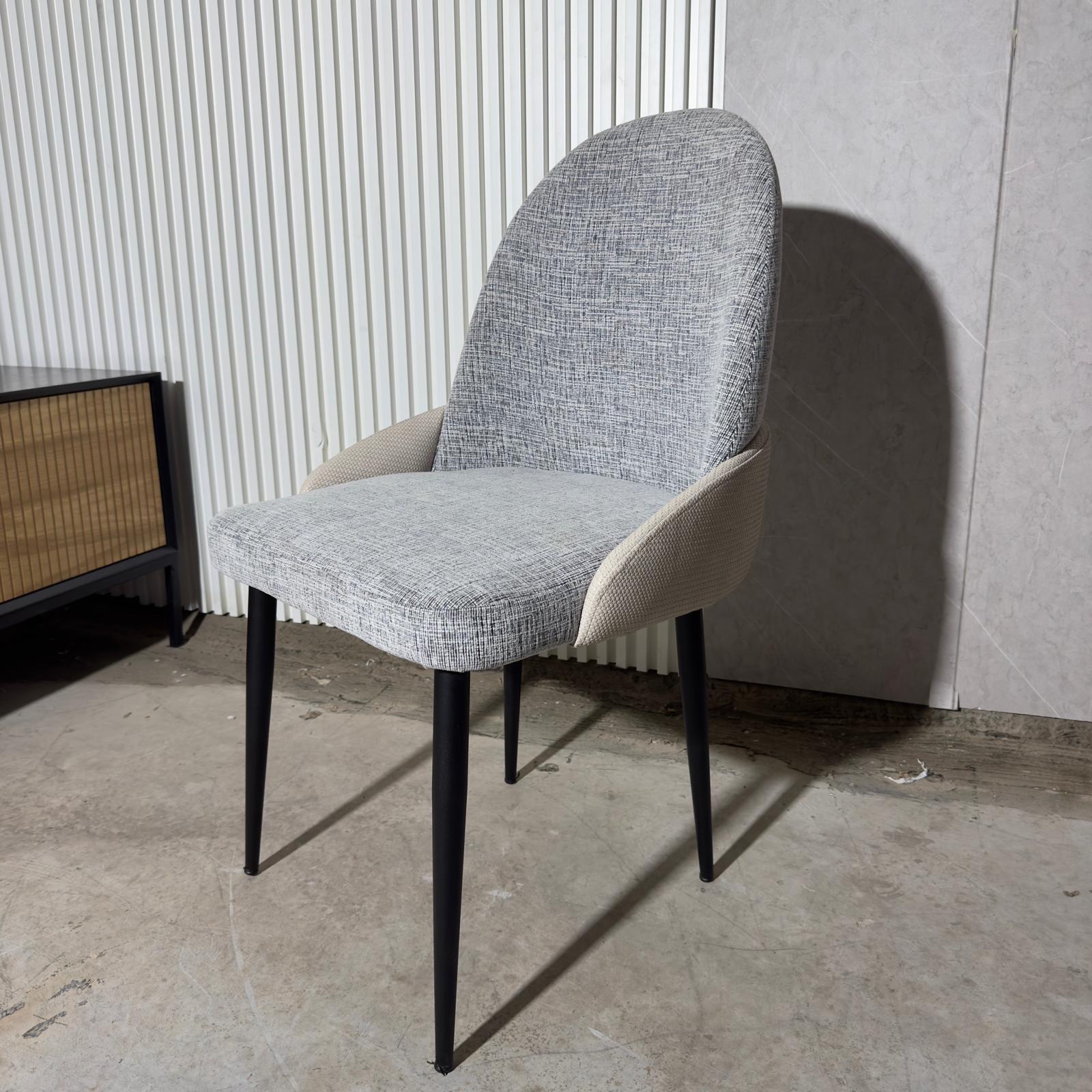 כיסא דגם מיאל אפור בז