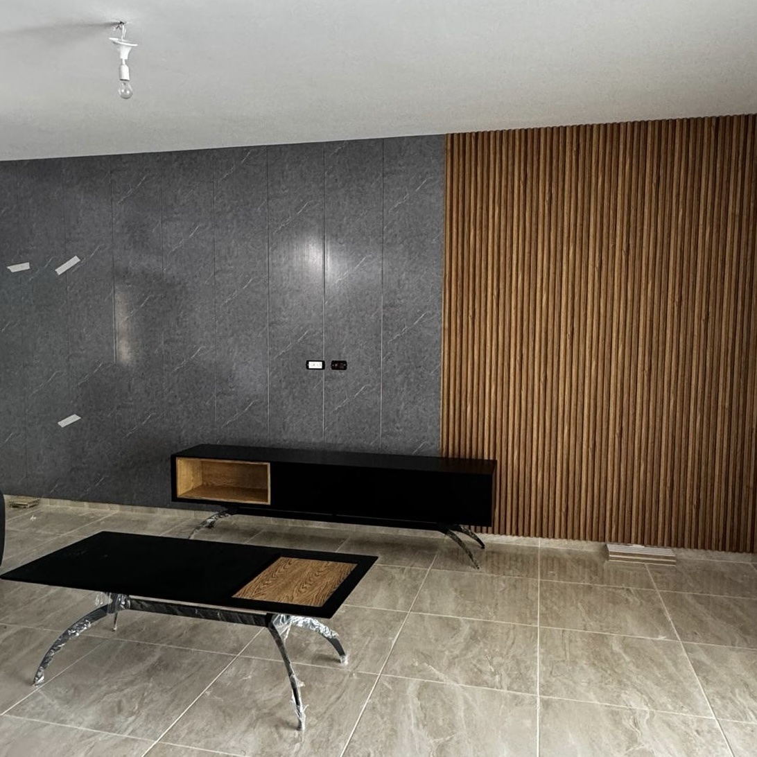 חיפוי קיר דמוי שיש אפור כהה פולימרי חיפוי קיר דמוי שיש אפור כהה פולימרי