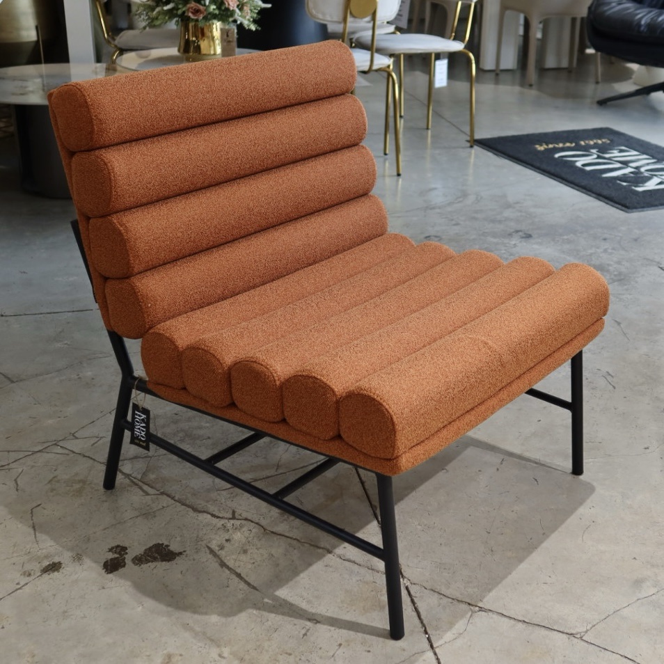 כורסא אריג חמרה ברלין ברזל שחור דגם סופיטל כורסא אריג חמרה ברלין ברזל שחור דגם סופיטל