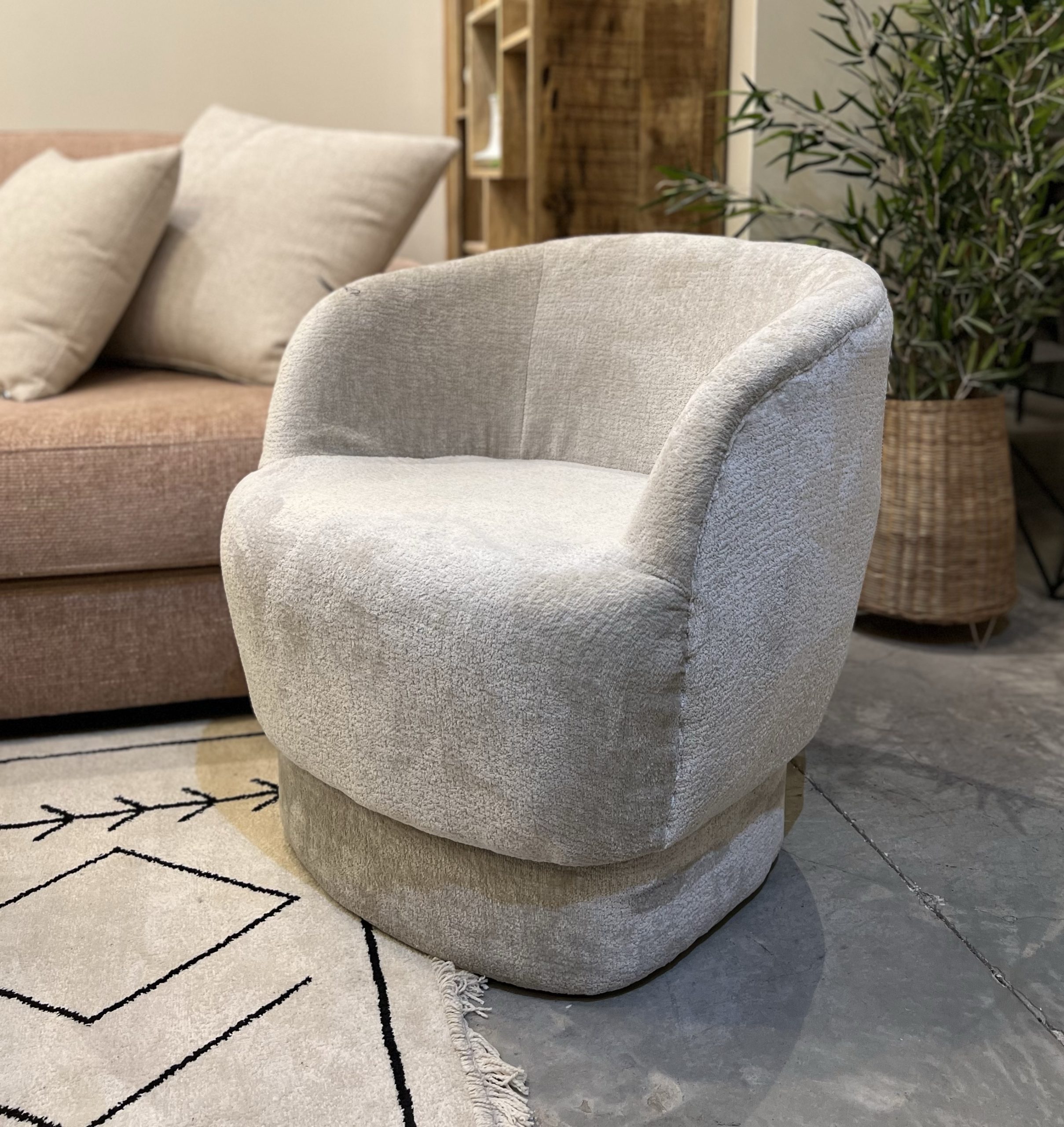 כורסא נורדית בקווים מעוגלים דגם B311 כורסא נורדית בקווים מעוגלים דגם B311