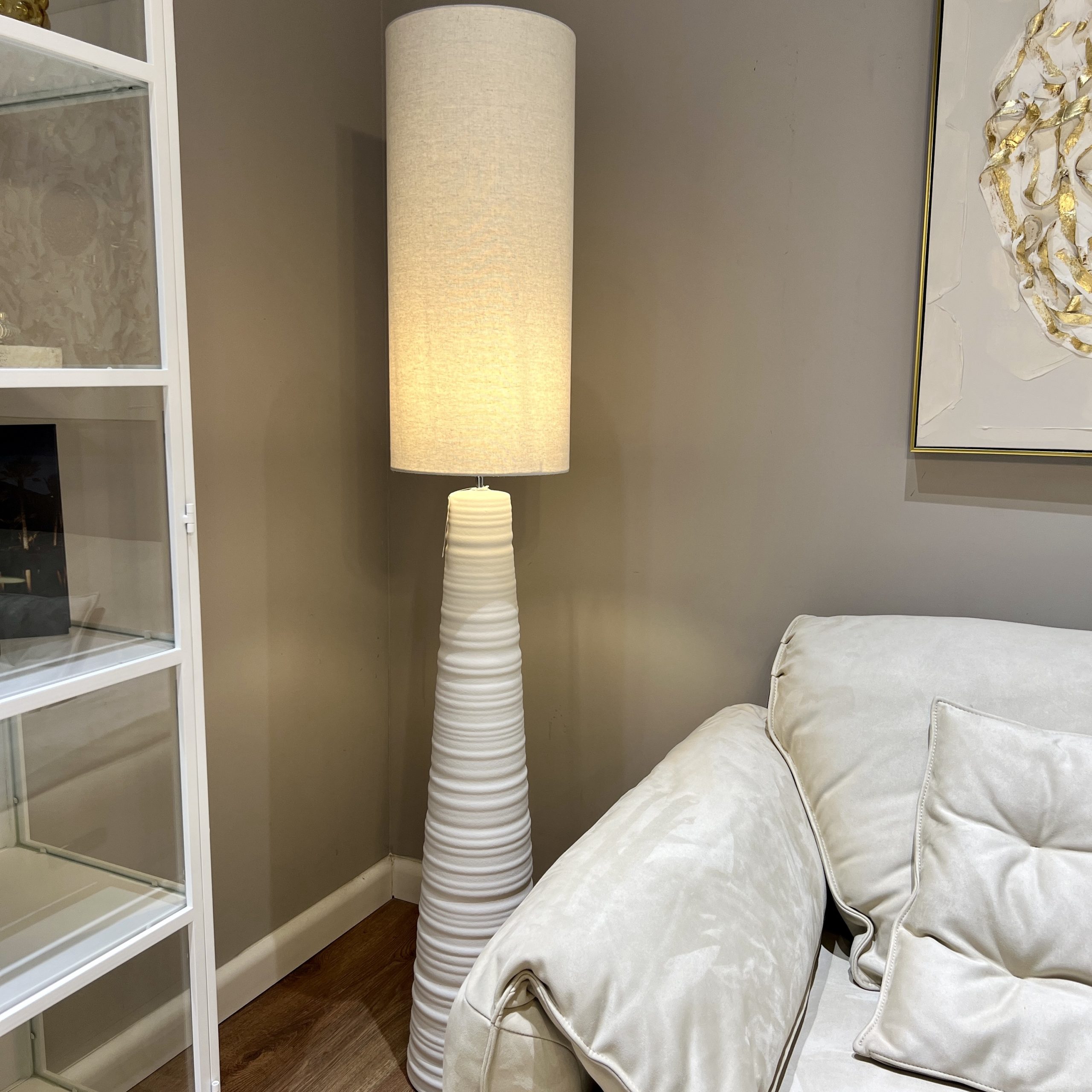 מנורה אדיסון שיק וויט דגם פלור מנורה אדיסון שיק וויט דגם פלור