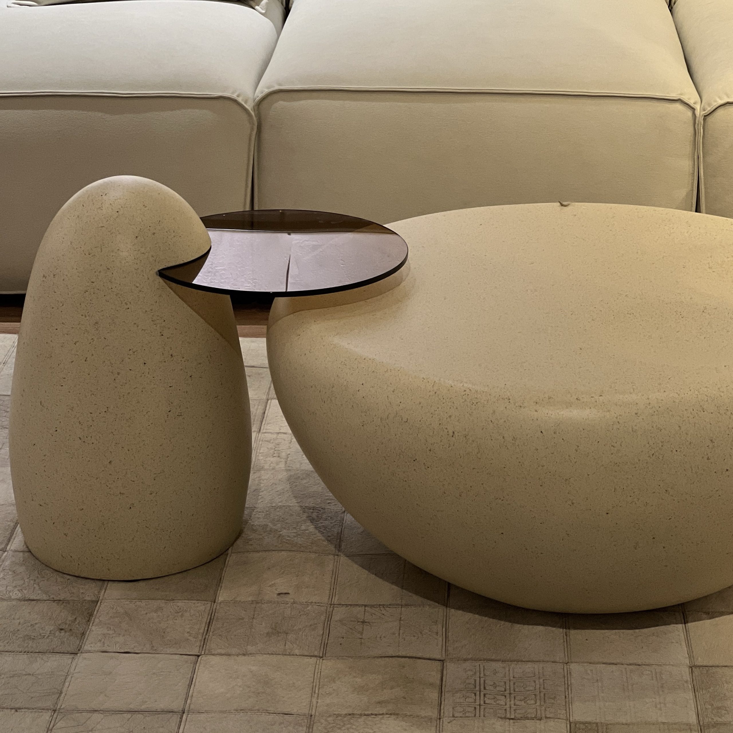 סט שולחנות סלון ונשכן פייבר סטון דגם סופיטל סט שולחנות סלון ונשכן פייבר סטון דגם סופיטל