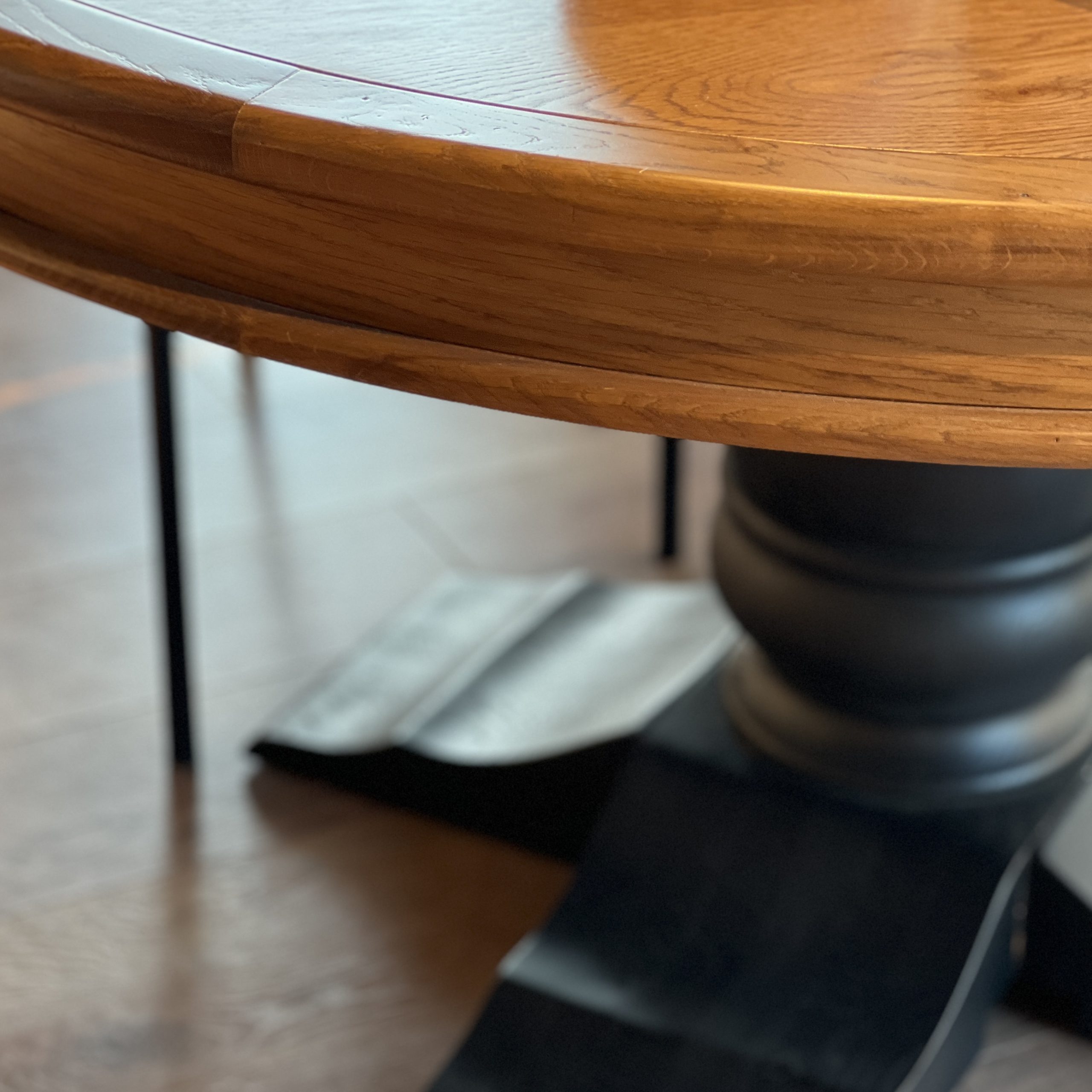 פינת אוכל עץ עגולה דגם פיראוס פינת אוכל עץ עגולה דגם פיראוס