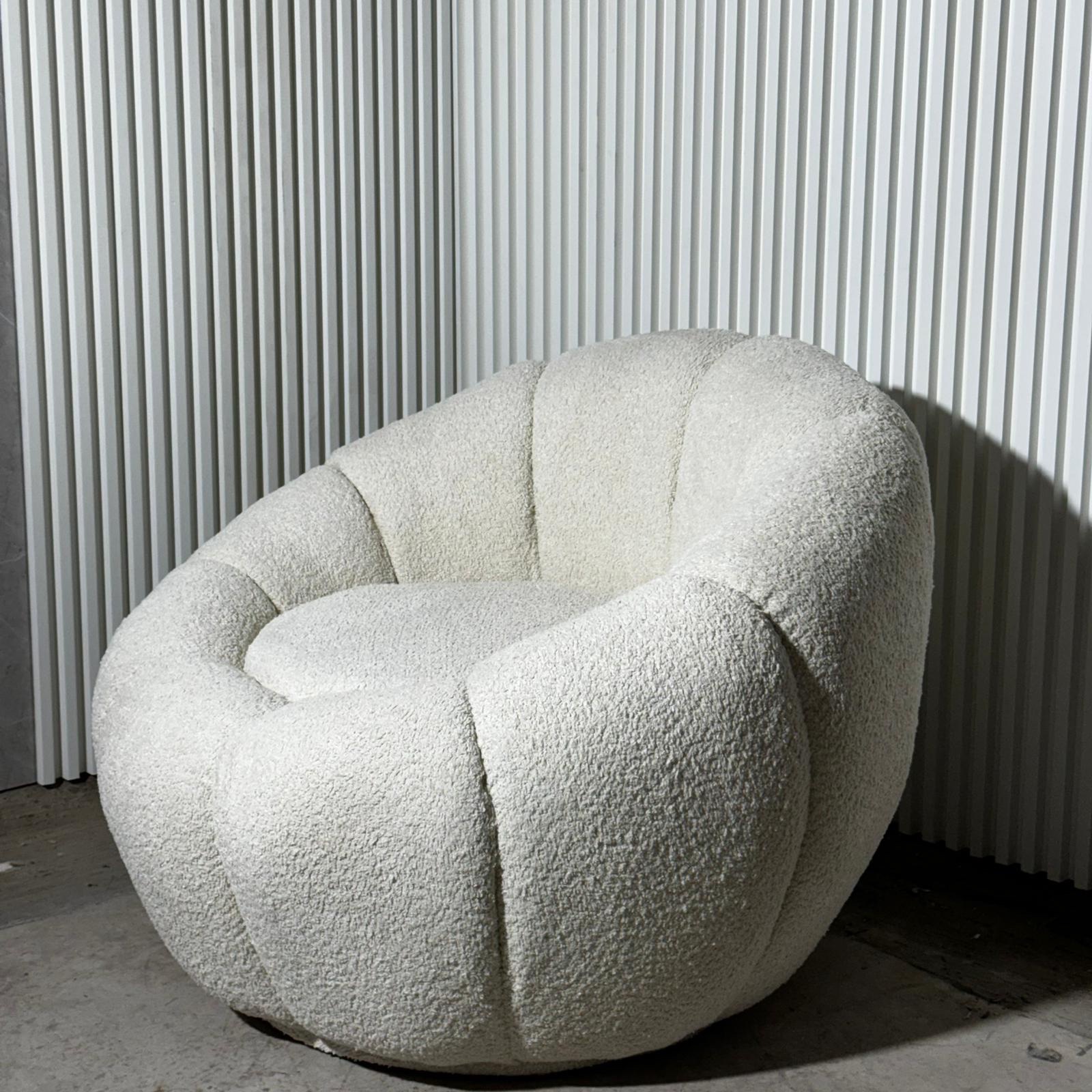 כורסא מעוגלת לבנה דגם פנורמה כורסא מעוגלת לבנה דגם פנורמה