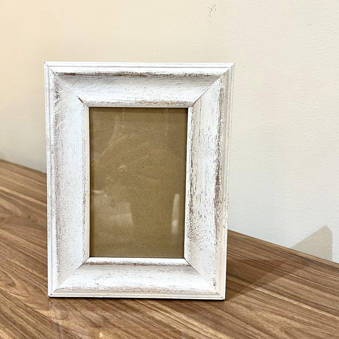 מסגרת לתמונה עץ שטיפה לבן 10/15 דגם איקו- SALE מסגרת לתמונה עץ שטיפה לבן 10/15 דגם איקו- SALE