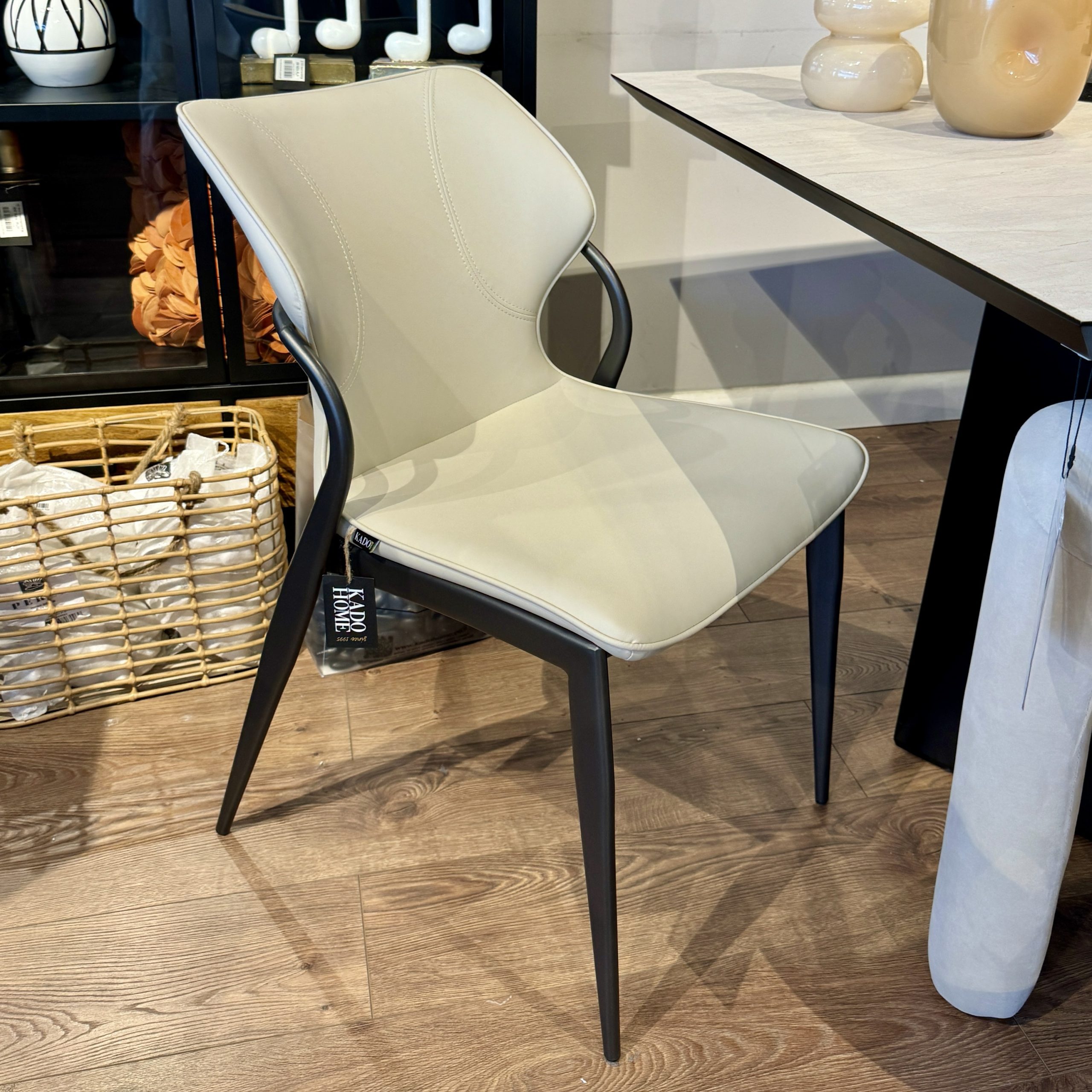 כיסא פיאנו דמוי עור אבן דגם סופיטל כיסא פיאנו דמוי עור אבן דגם סופיטל