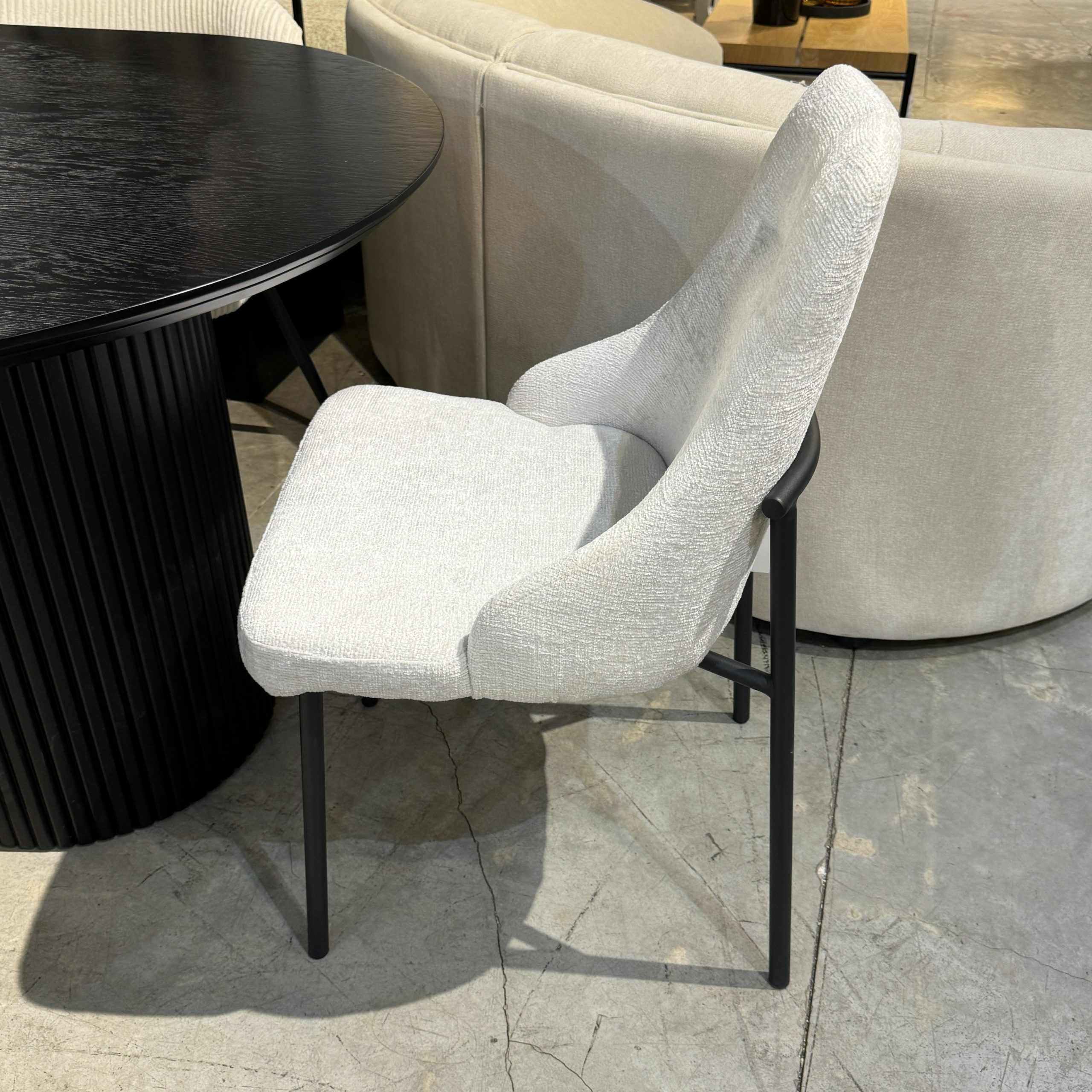 כיסא אורבניק שמנת דגם לאקי כיסא אורבניק שמנת דגם לאקי