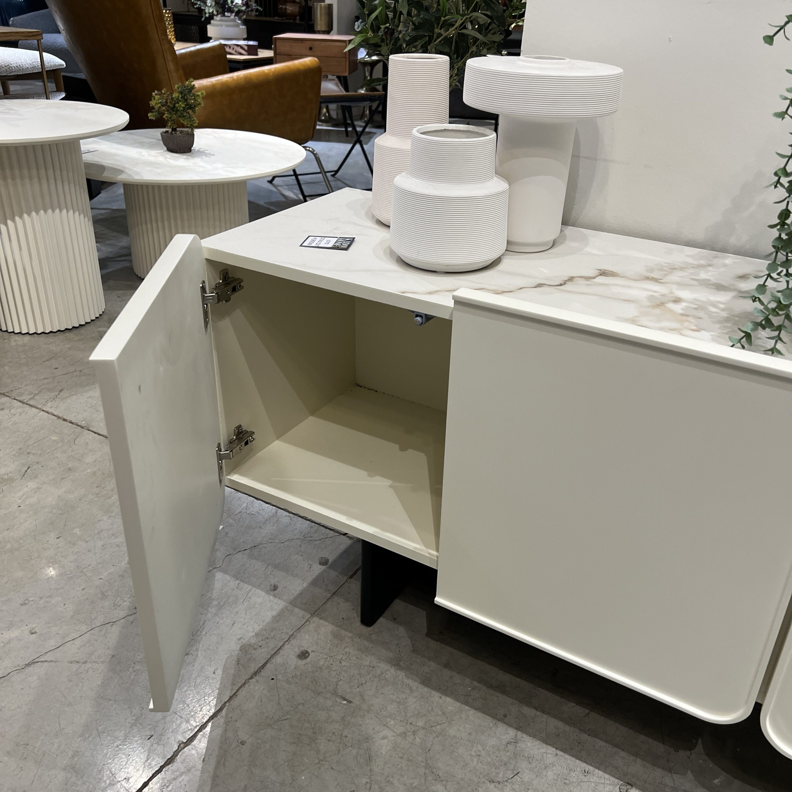 מזנון דגם אמילי מזנון דגם אמילי