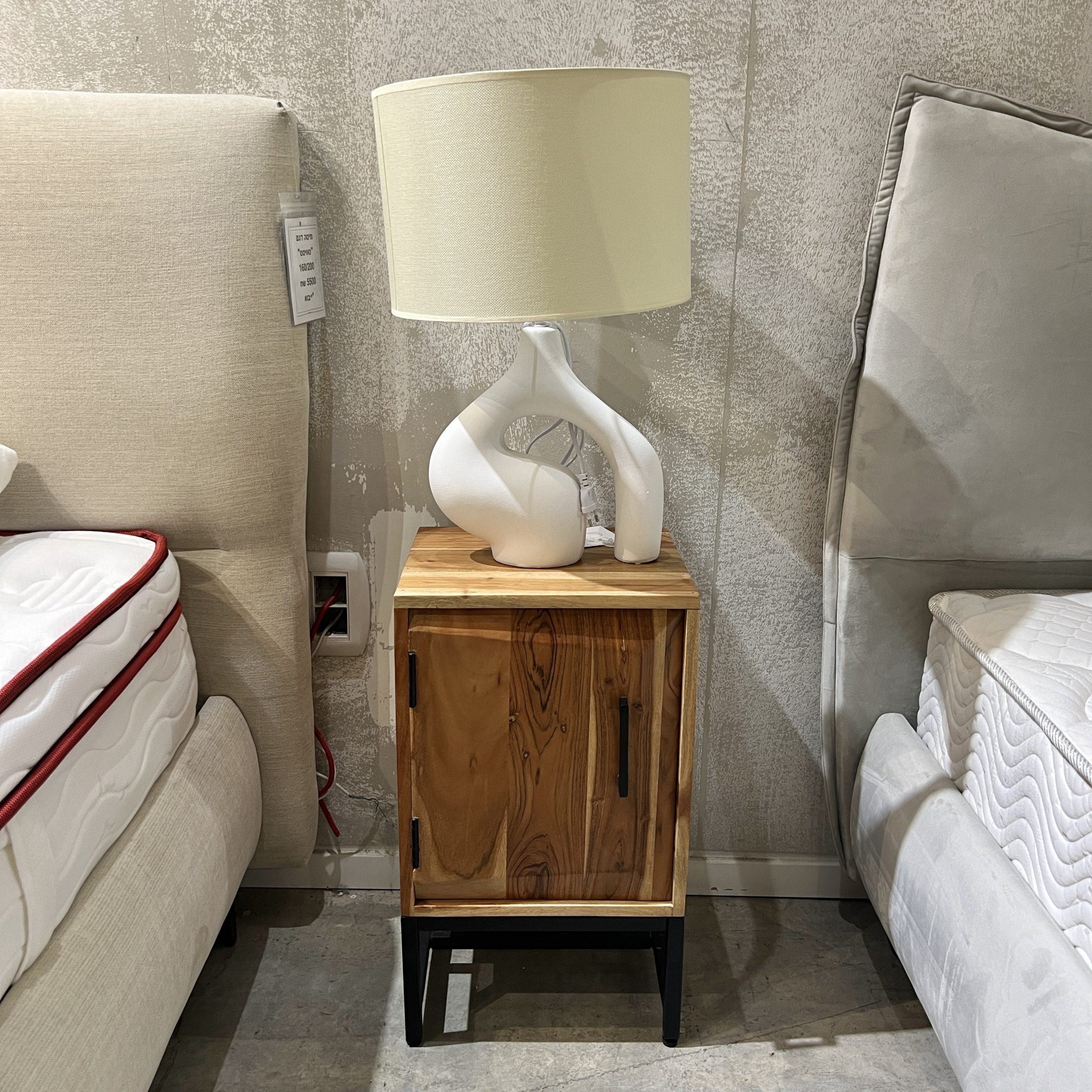 שידת צד עץ שיטה דגם לילה שידת צד עץ שיטה דגם לילה