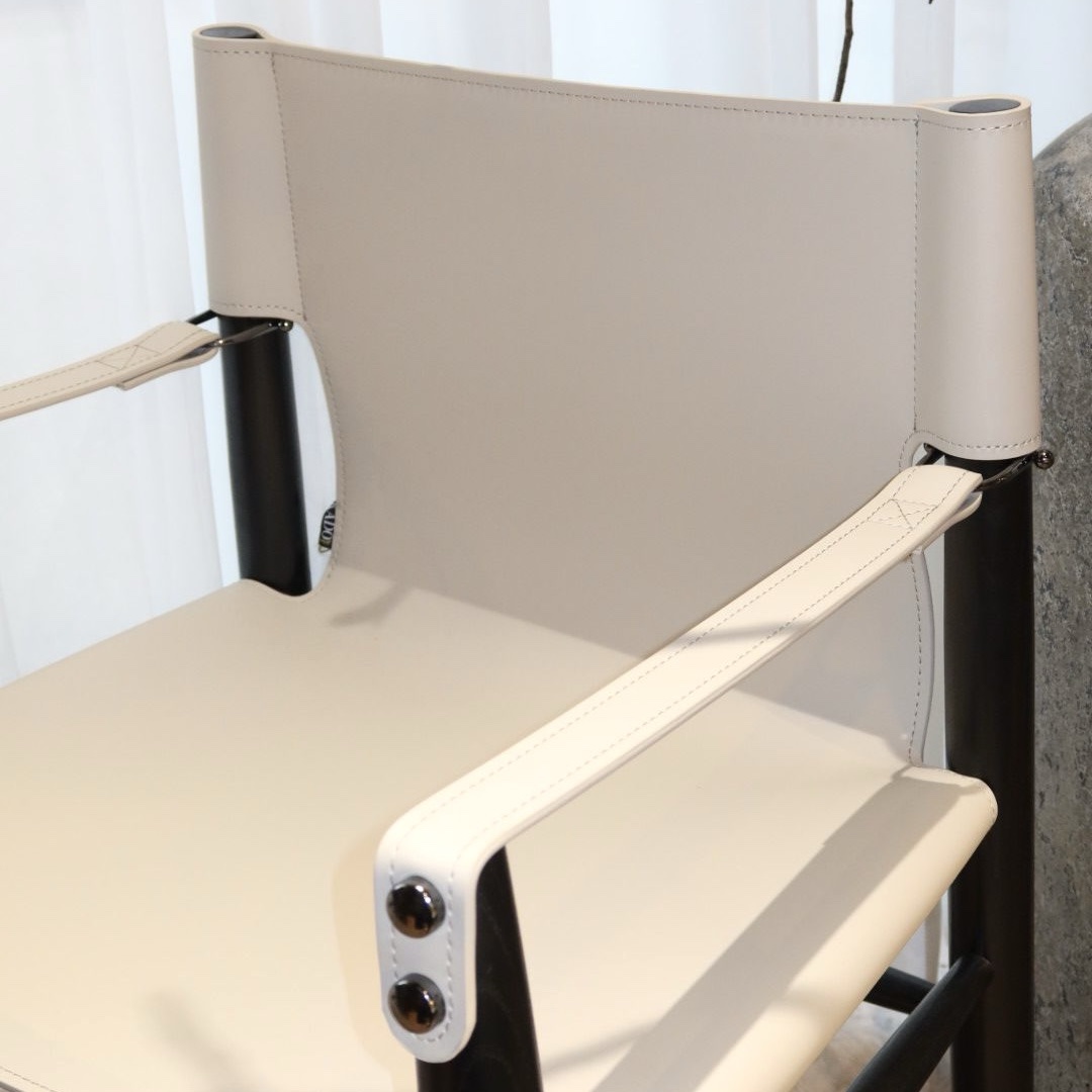 כיסא כורסא אלונסו עור אבן גוף שחור דגם סופיטל כיסא כורסא אלונסו עור אבן גוף שחור דגם סופיטל