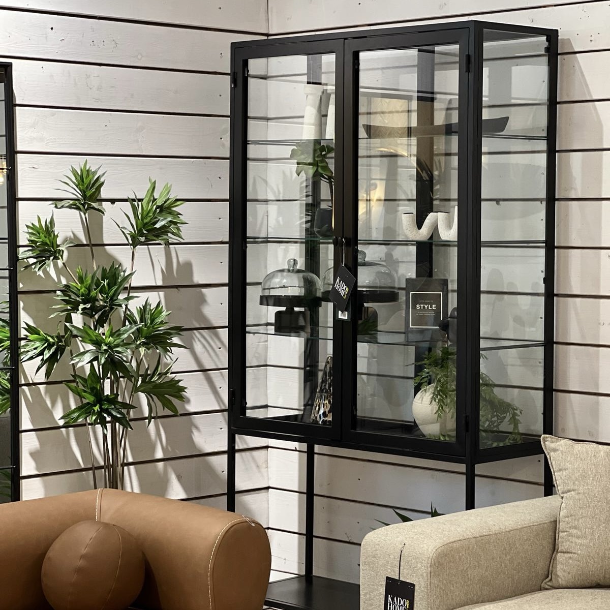 ויטרינה מסגרת מתכת דגם גולי ויטרינה מסגרת מתכת דגם גולי