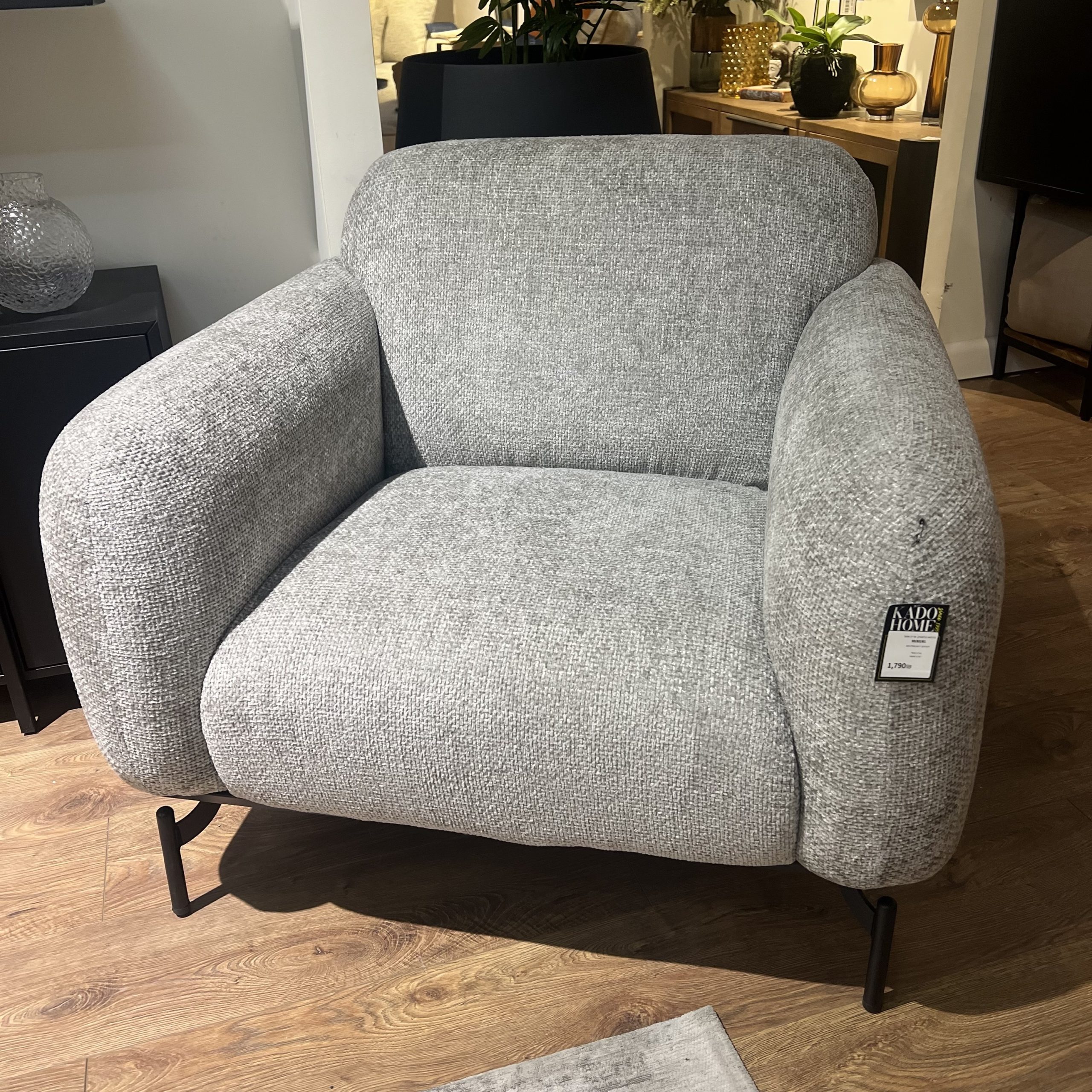 כורסא קלאסיק דגם ויקי אריג אפור כורסא קלאסיק דגם ויקי אריג אפור