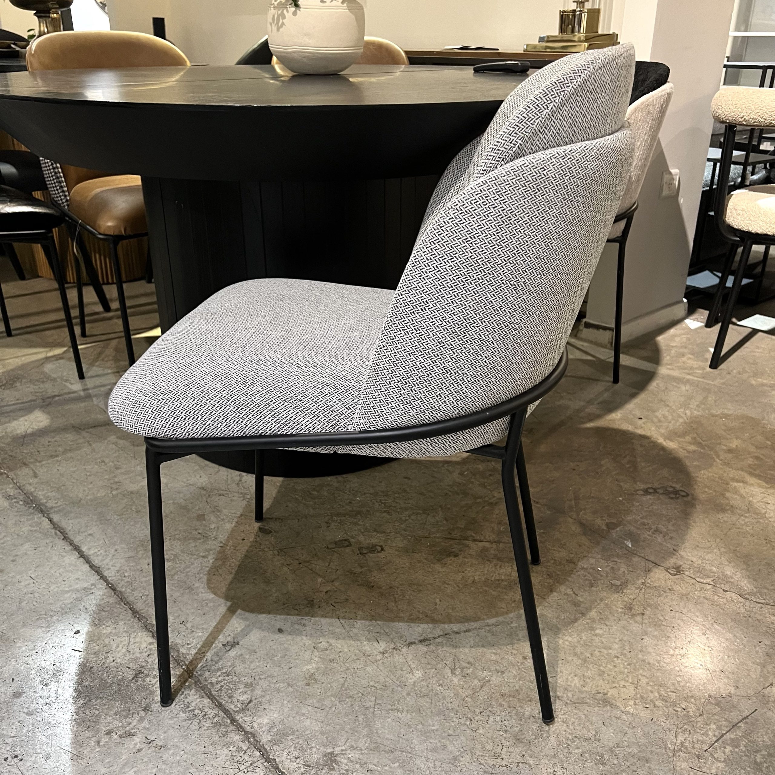 כיסא דגם איתי- חיסול!