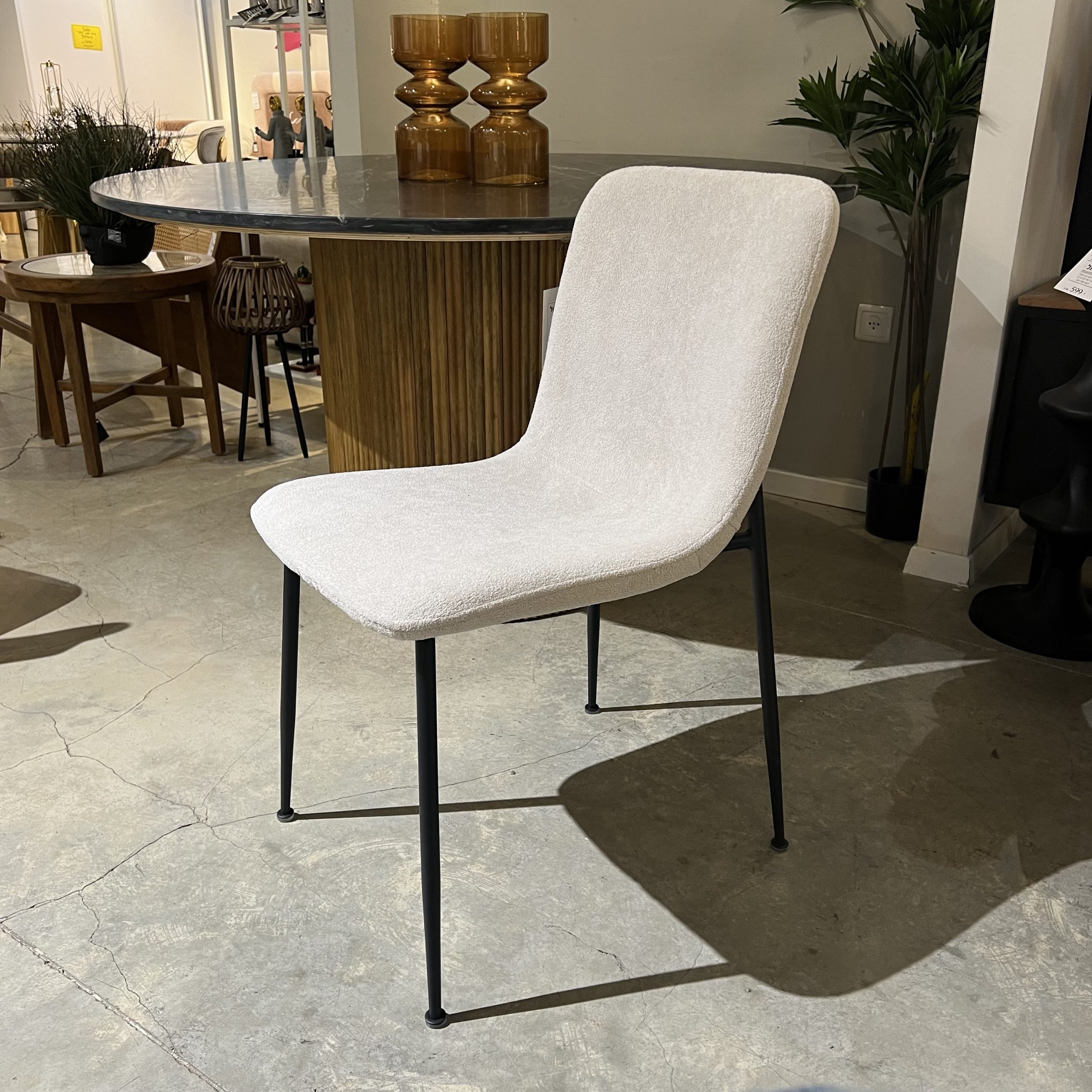 כיסא פינת אוכל בגוון בז׳ דגם DC5037 במבצע